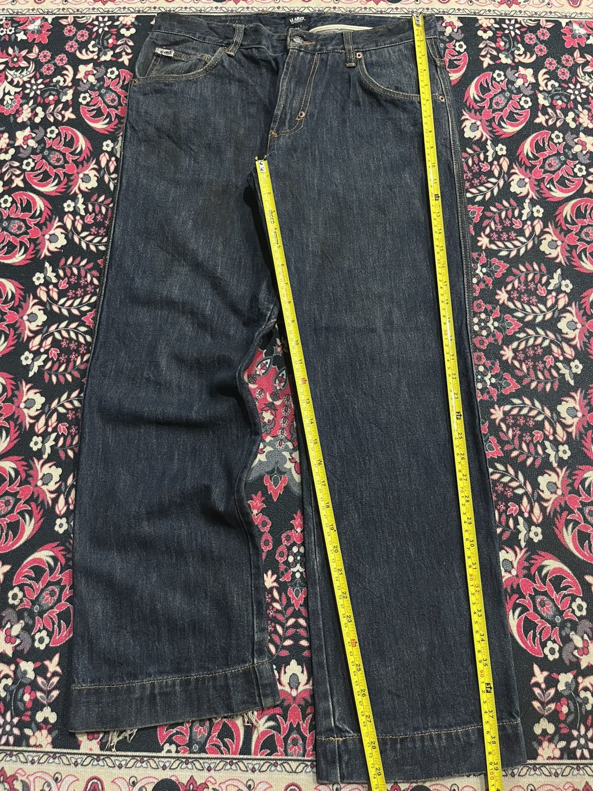 X-LARGE Vintage X-Large Dark Blue Washed Frayed Leg Loose Jeans Size US 32 / EU 48 - 11 Thumbnail