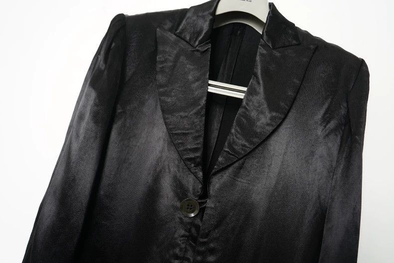 Yohji Yamamoto Yohji Yamamoto Yohji Yamamoto Silk Jacket with Buttons Size US M / EU 48-50 / 2 - 3 Thumbnail