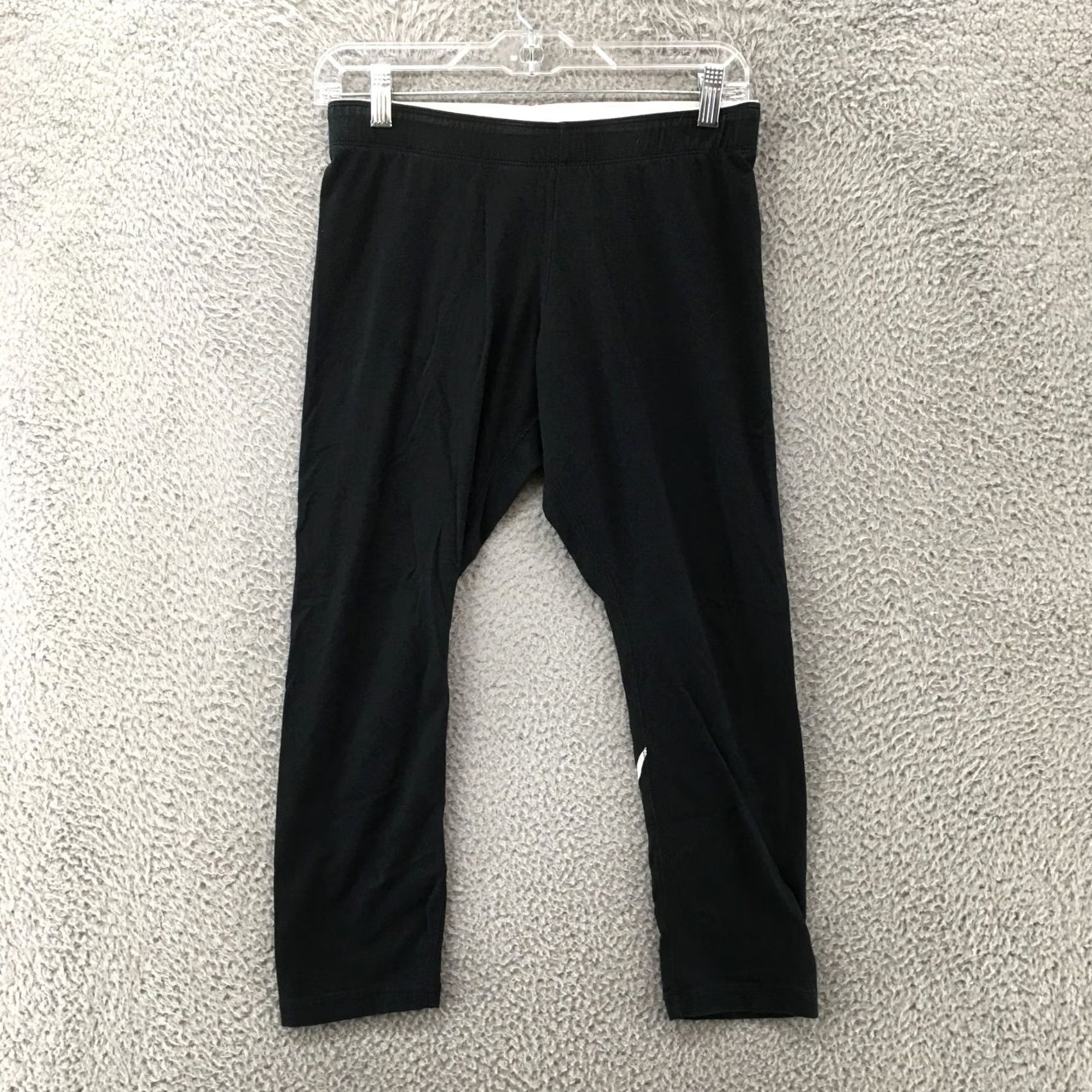Nike Nike Capri Leggings Womens Medium Black Mid Rise Elastic Waist Size 32" / US 10 / IT 46 - 2 Thumbnail