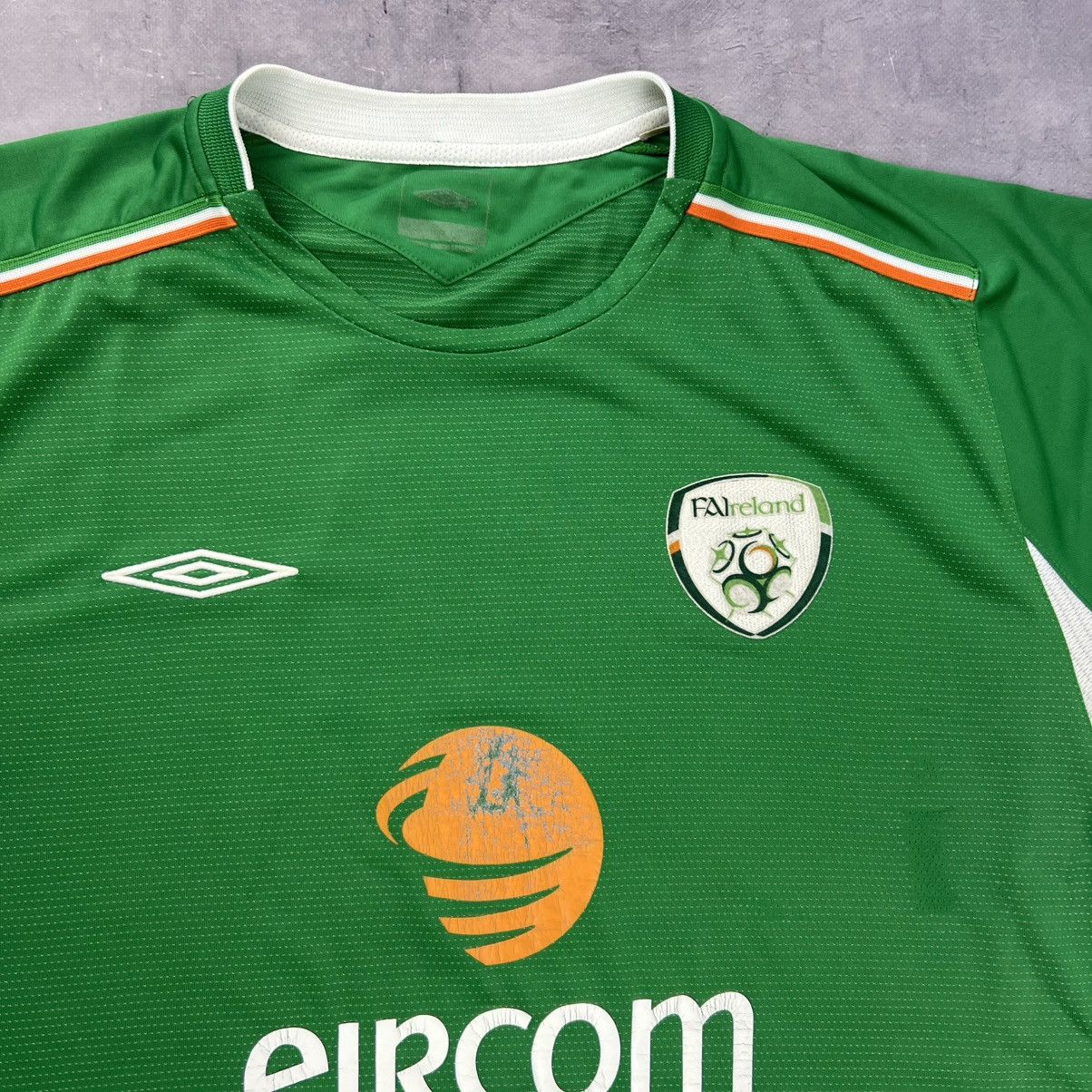 Umbro Rare! Ireland Umbro Soccer Jersey Shirt Vintage Size US XL / EU 56 / 4 - 5 Thumbnail