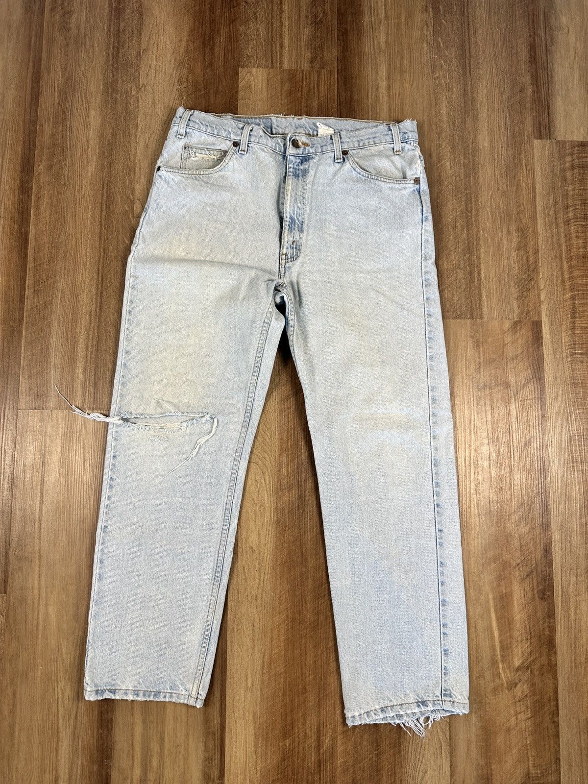 Levi's × Vintage Vintage 90s Levi’s 505 Regular Fit Straight Leg 33 x 28 Size US 33 - 1 Thumbnail