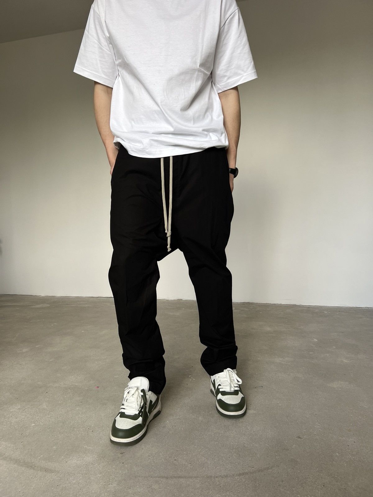 Rick Owens SS24 LIDO RICK OWENS BLACK PANTS Size US 38 / EU 54 - 18 Thumbnail