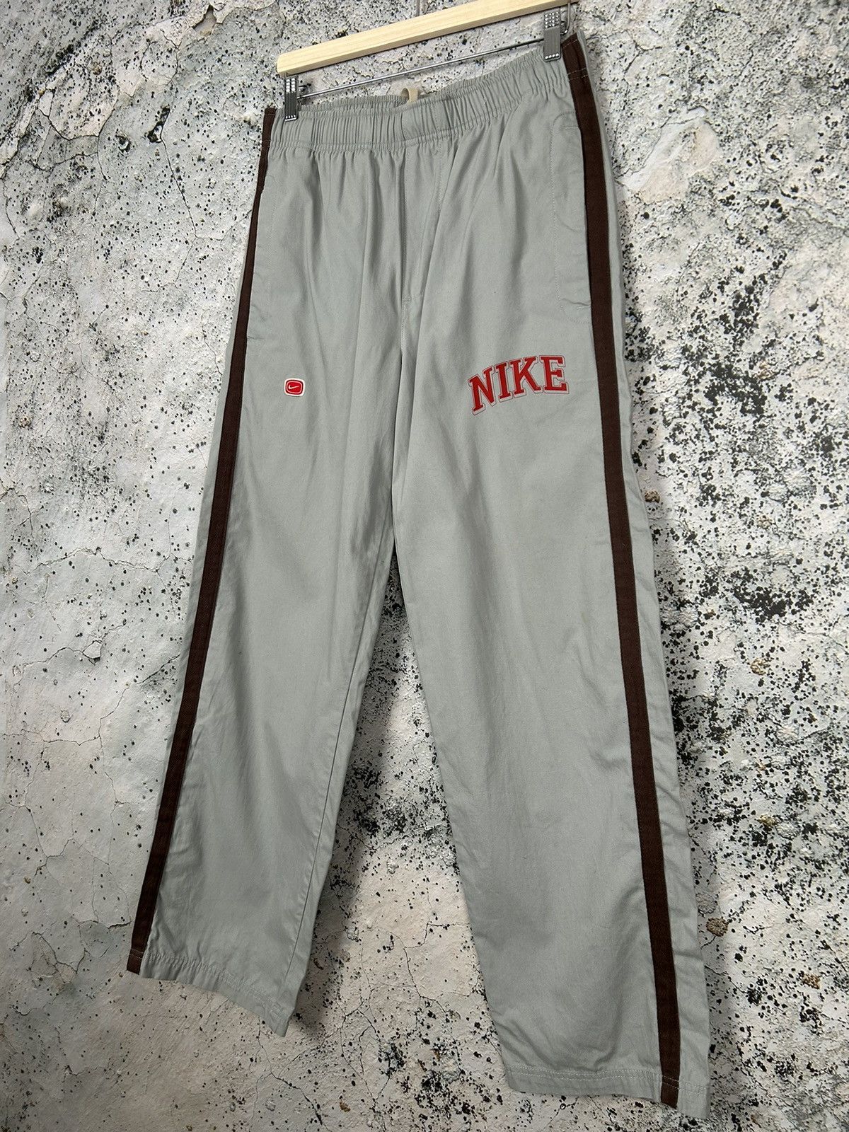 Nike Vintage Nike Y2K Sweatpants Streetwear Drill Hype Retro 00s Size US 32 / EU 48 - 2 Thumbnail