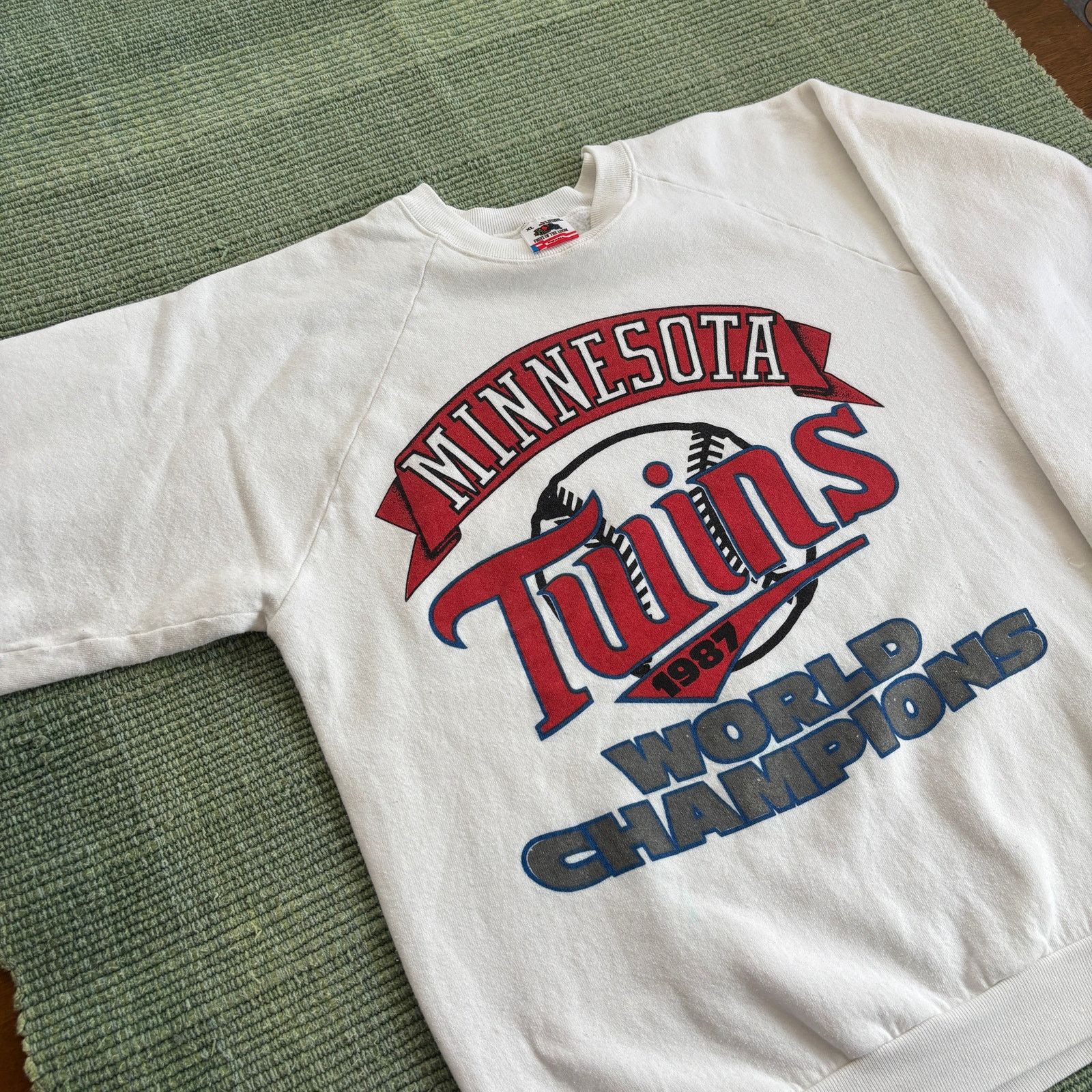 MLB × Vintage Vintage 1987 Minnesota Twins World Champions Sweatshirt Size US XL / EU 56 / 4 - 6 Thumbnail