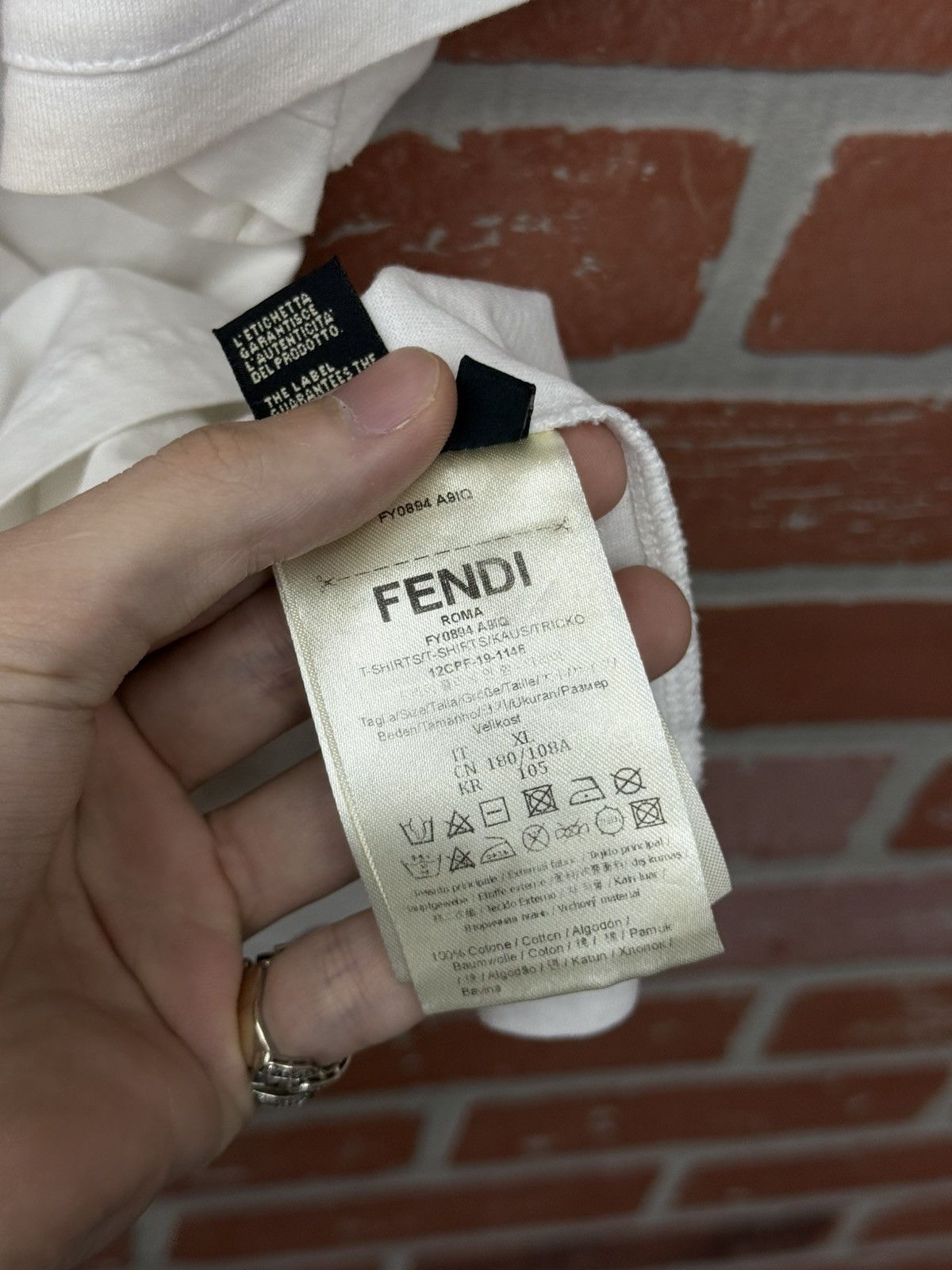 Fendi Fendi Mens White Tee Shirt Size (XL) Velvet Size US XL / EU 56 / 4 - 11 Thumbnail
