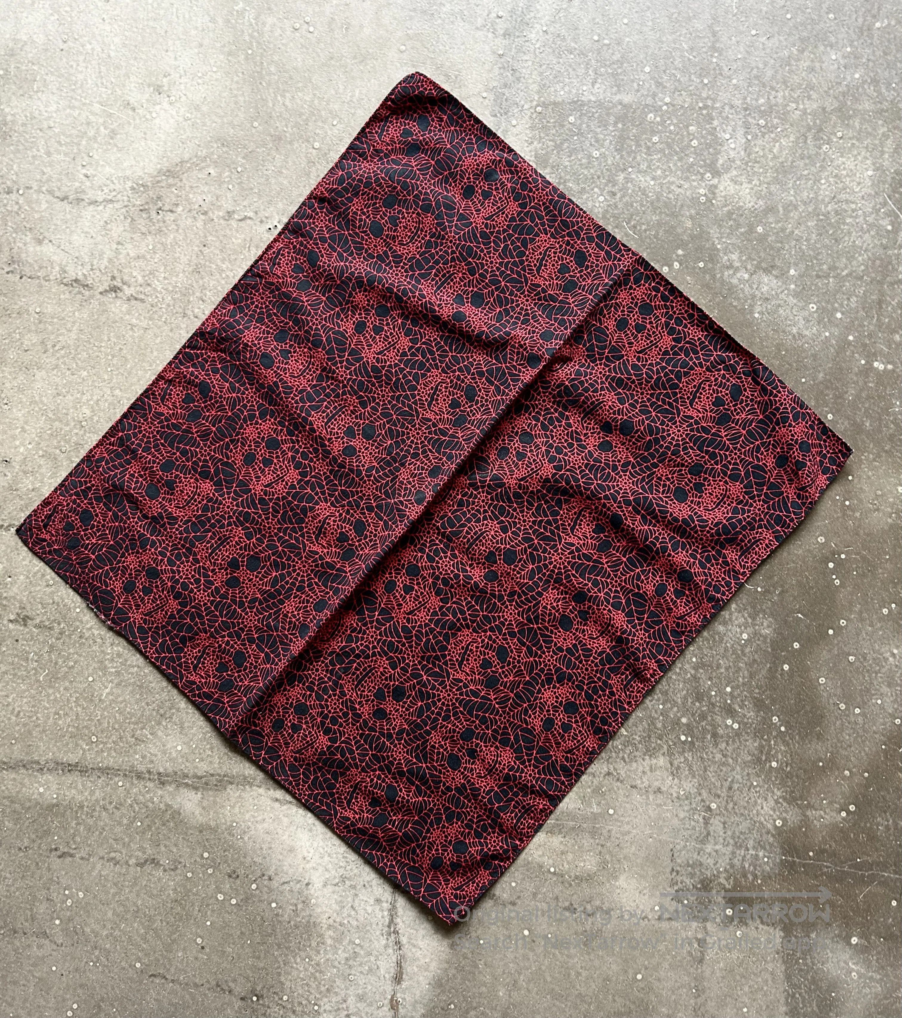 DEN IM by SIKI IM Number (N)ine 05ss Skull Spider Scarf. Size ONE SIZE - 2 Thumbnail