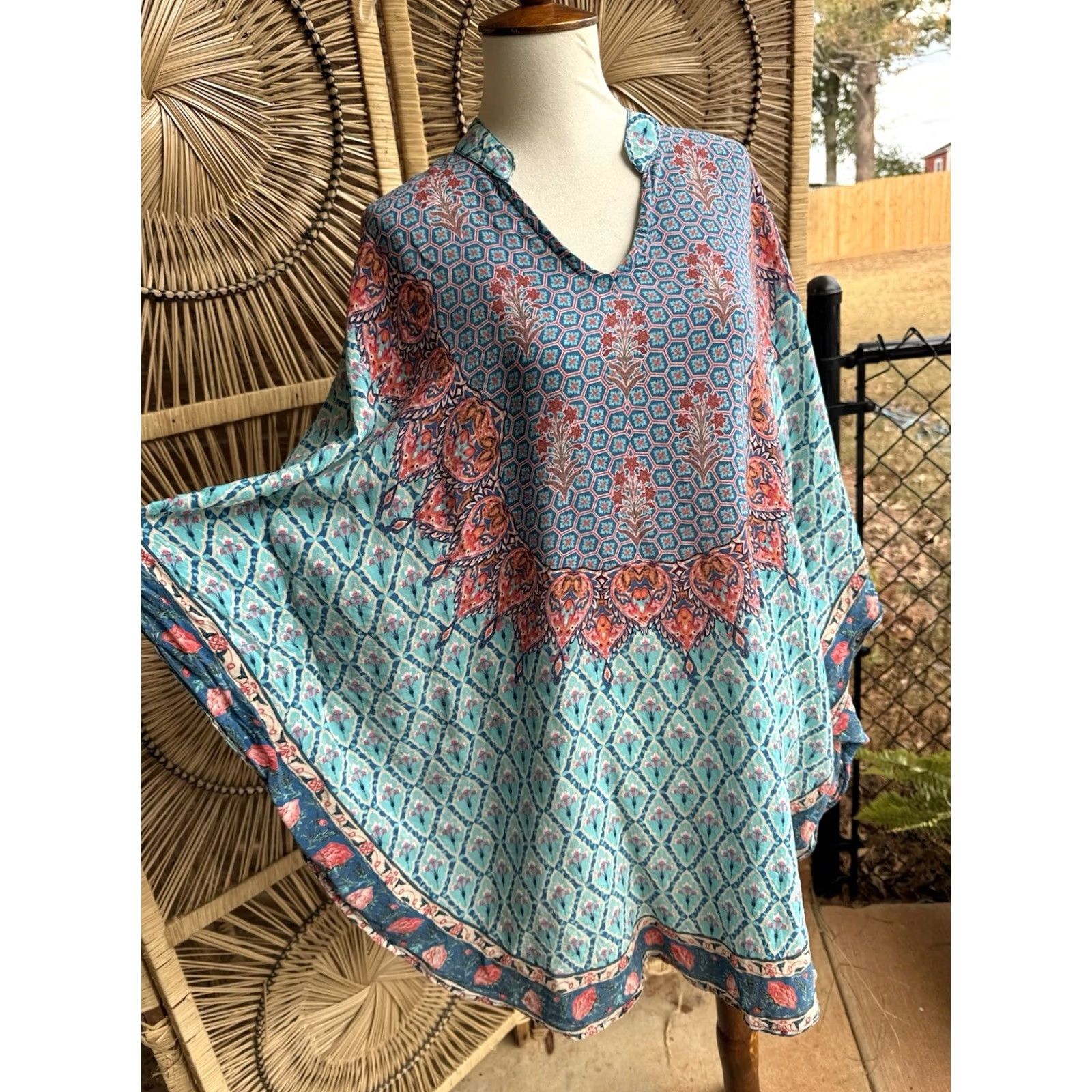 Vintage Tolani Collection Blouse Shirt Womens Small V-Neck Pullover Silk Floral Blue Bohemian Lightweight Size S / US 4 / IT 40 - 4 Thumbnail