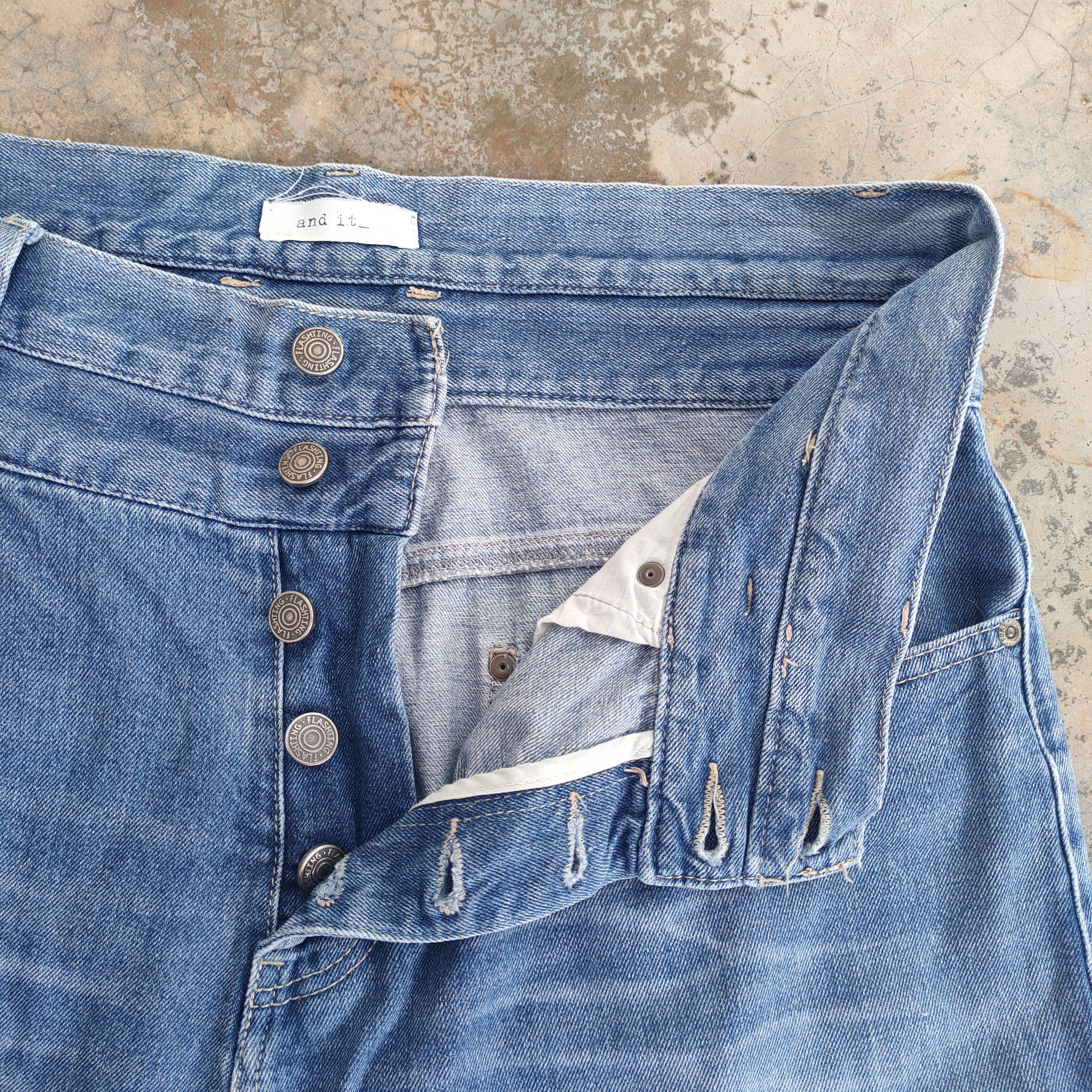 Japanese Brand × Jean × Seditionaries VINTAGE AND IT FLY BUTTON FADED JEANS DENIM PANTS Size US 36 / EU 52 - 10 Thumbnail