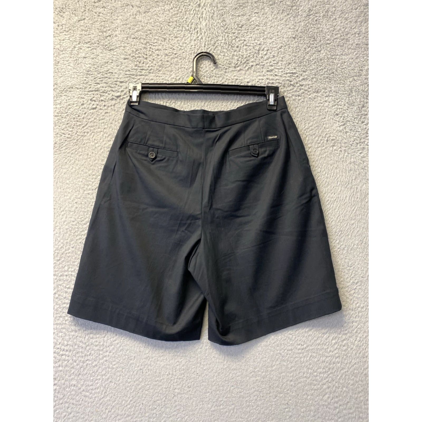 Faconnable VINTAGE Façonnable Golf Shorts Women’s Size 8 Black Knit Breathable Slim Fit Bermuda Size 30" / US 8 / IT 44 - 7 Thumbnail