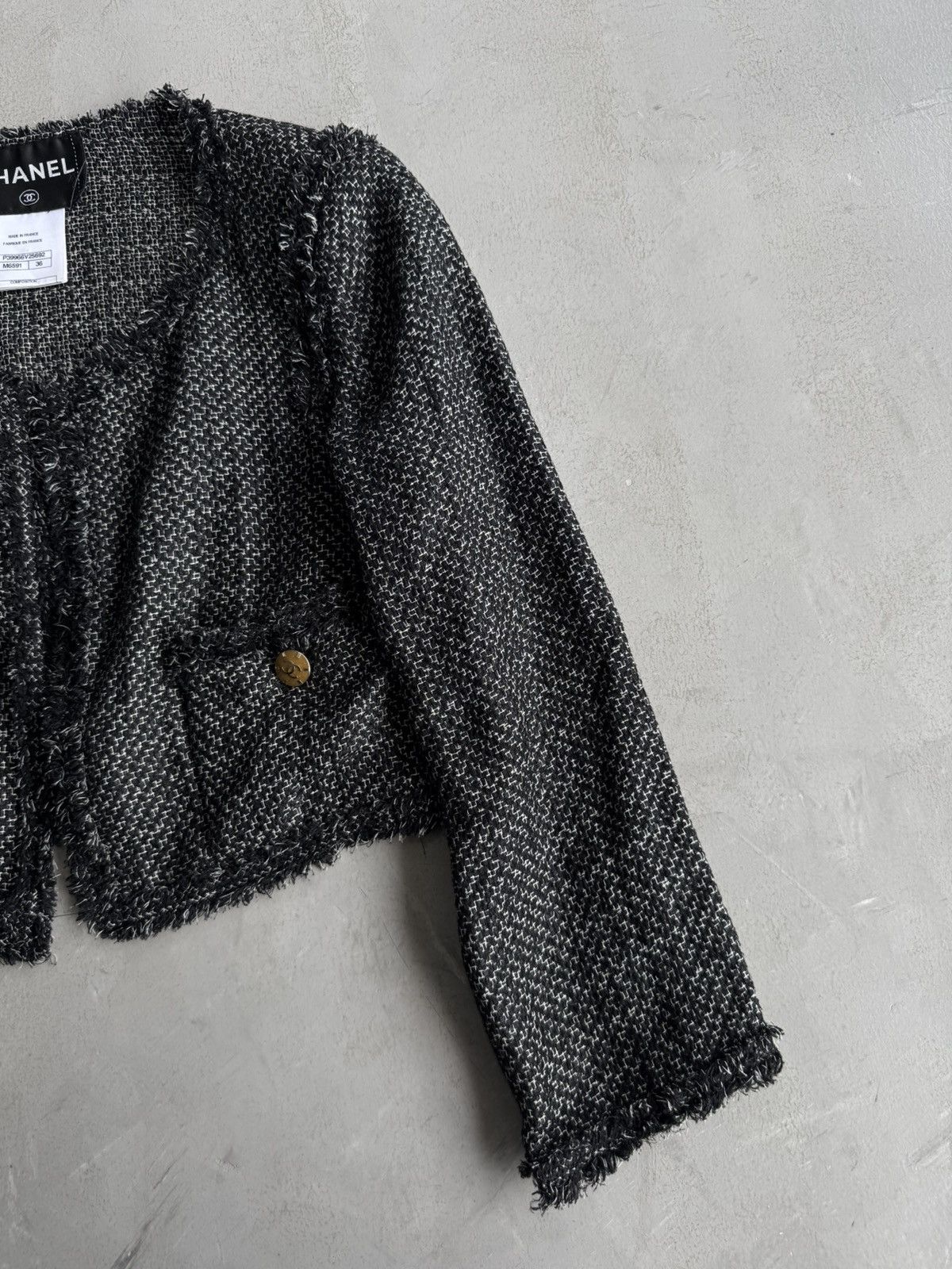 Chanel Chanel - Black Cropped Tweed Jacket Size XS / US 0-2 / IT 36-38 - 4 Thumbnail