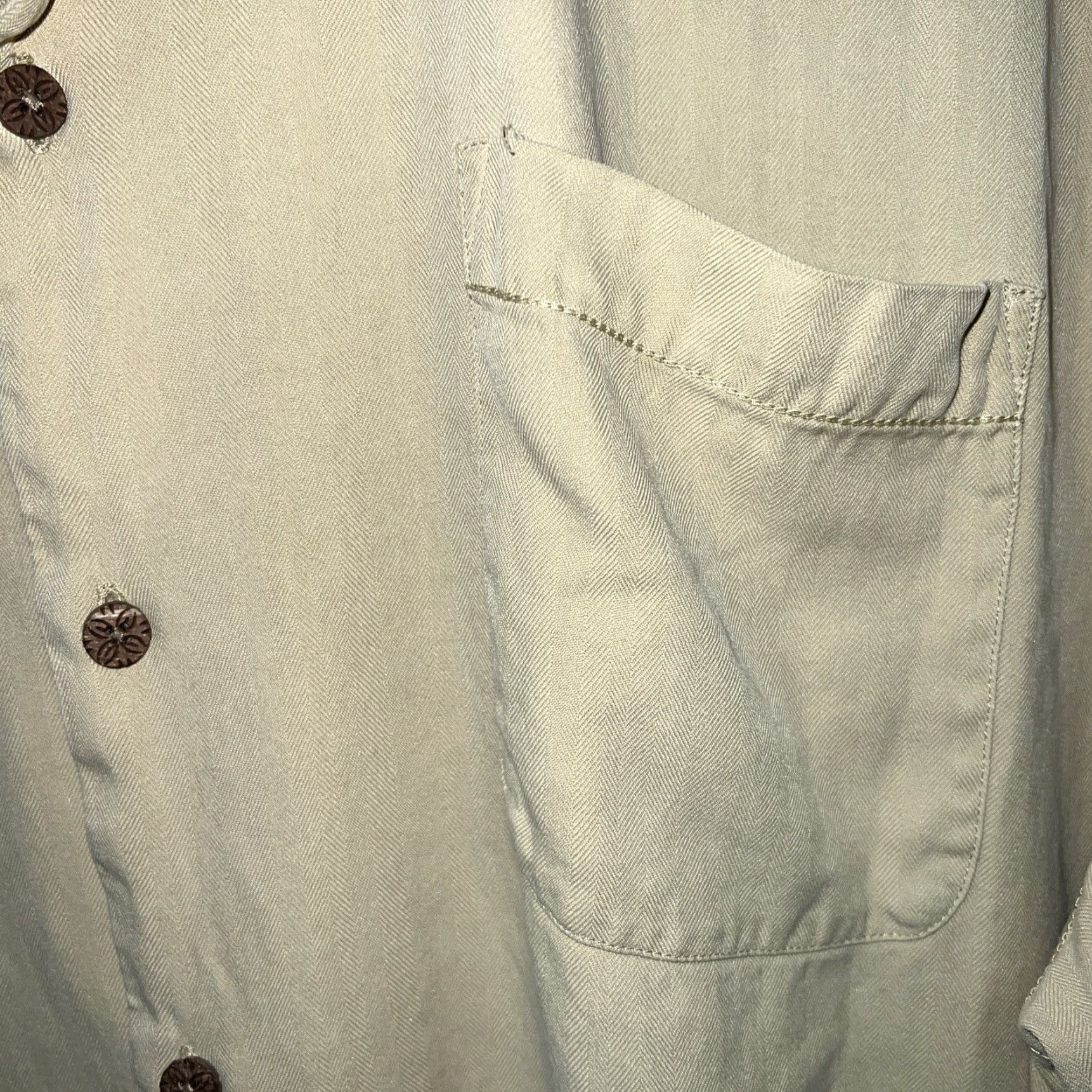 Tommy Bahama VINTAGE Tommy Bahama Shirt Beige Hawaiian Mens XL Short Sleeve Button-Up Regular Fit Size US XL / EU 56 / 4 - 2 Thumbnail
