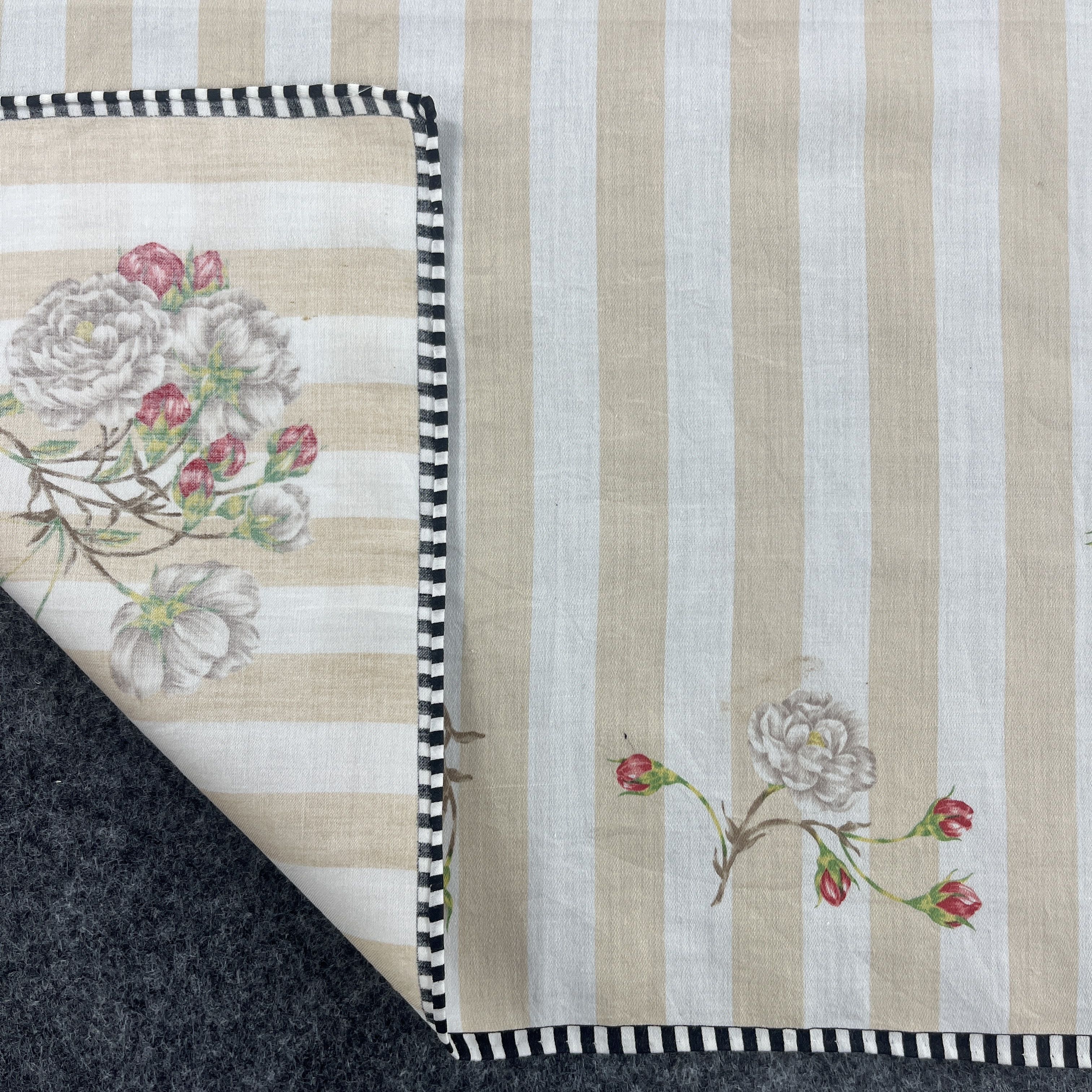 Burberry Burberry Handkerchief / Bandana / Neckerchief B062 Size ONE SIZE - 8 Thumbnail