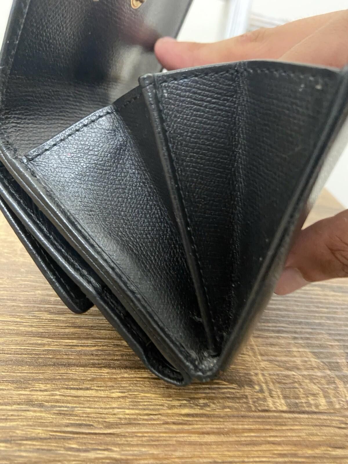 Chanel Chanel Cocobutton black leather compact trifold wallet Read* Size ONE SIZE - 10 Thumbnail