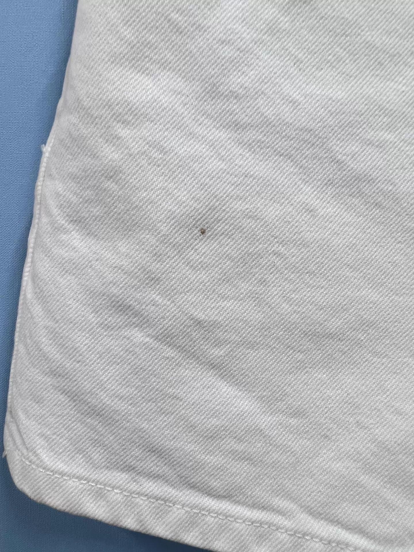Alexander Wang Alexander Wang 24 99 New White Cutout Logo Short 28 Size 28" / US 6 / IT 42 - 6 Thumbnail