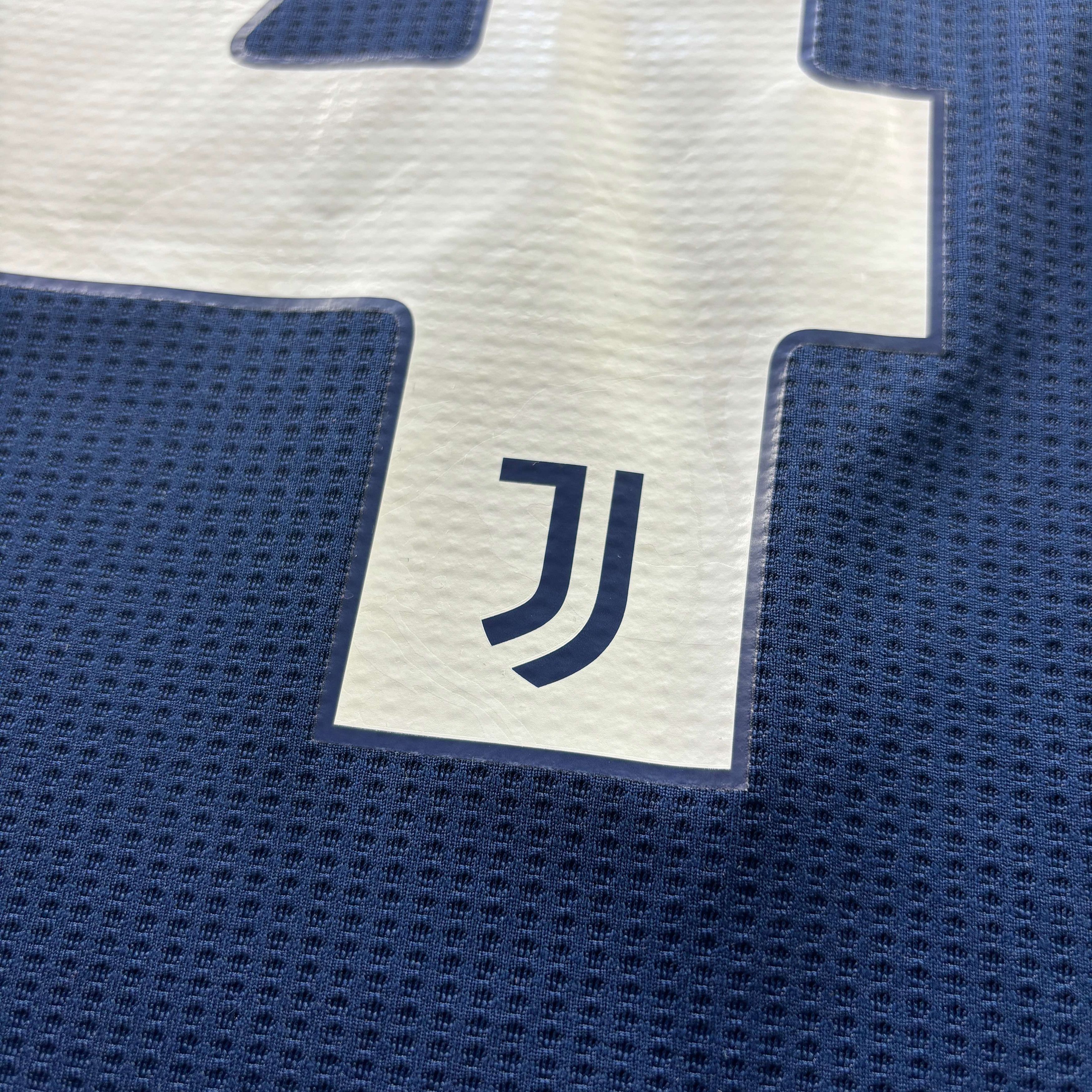 Adidas Juventus 2020-21 Adidas away McKennie football jersey size 7 Size US M / EU 48-50 / 2 - 16 Thumbnail