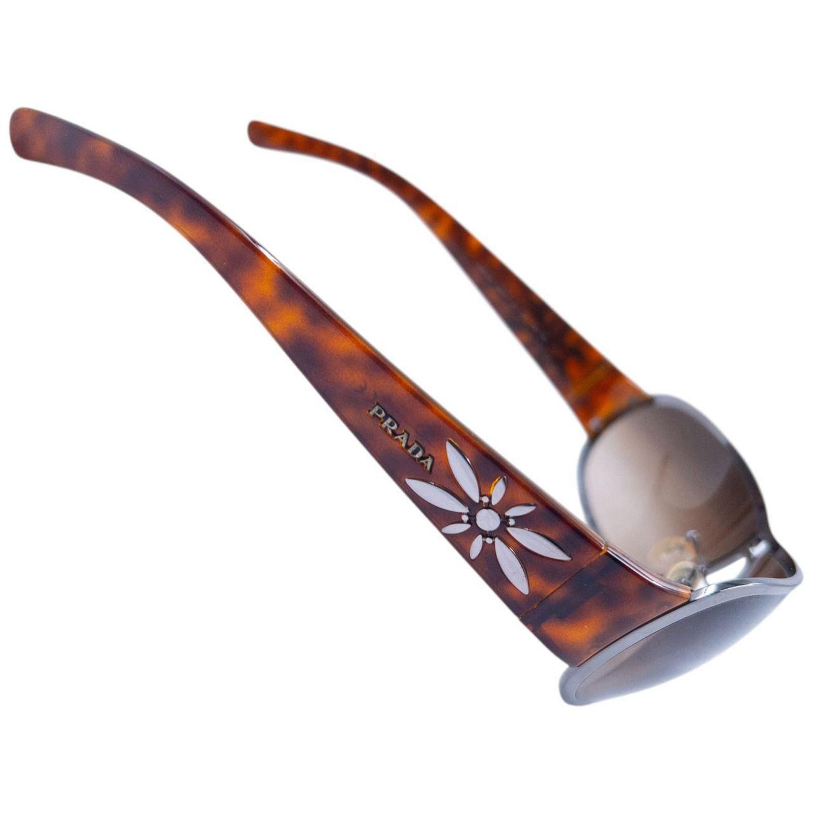 Prada Vintage 2000s Prada Tortoise Shell Flower Sunglasses Size ONE SIZE - 3 Thumbnail
