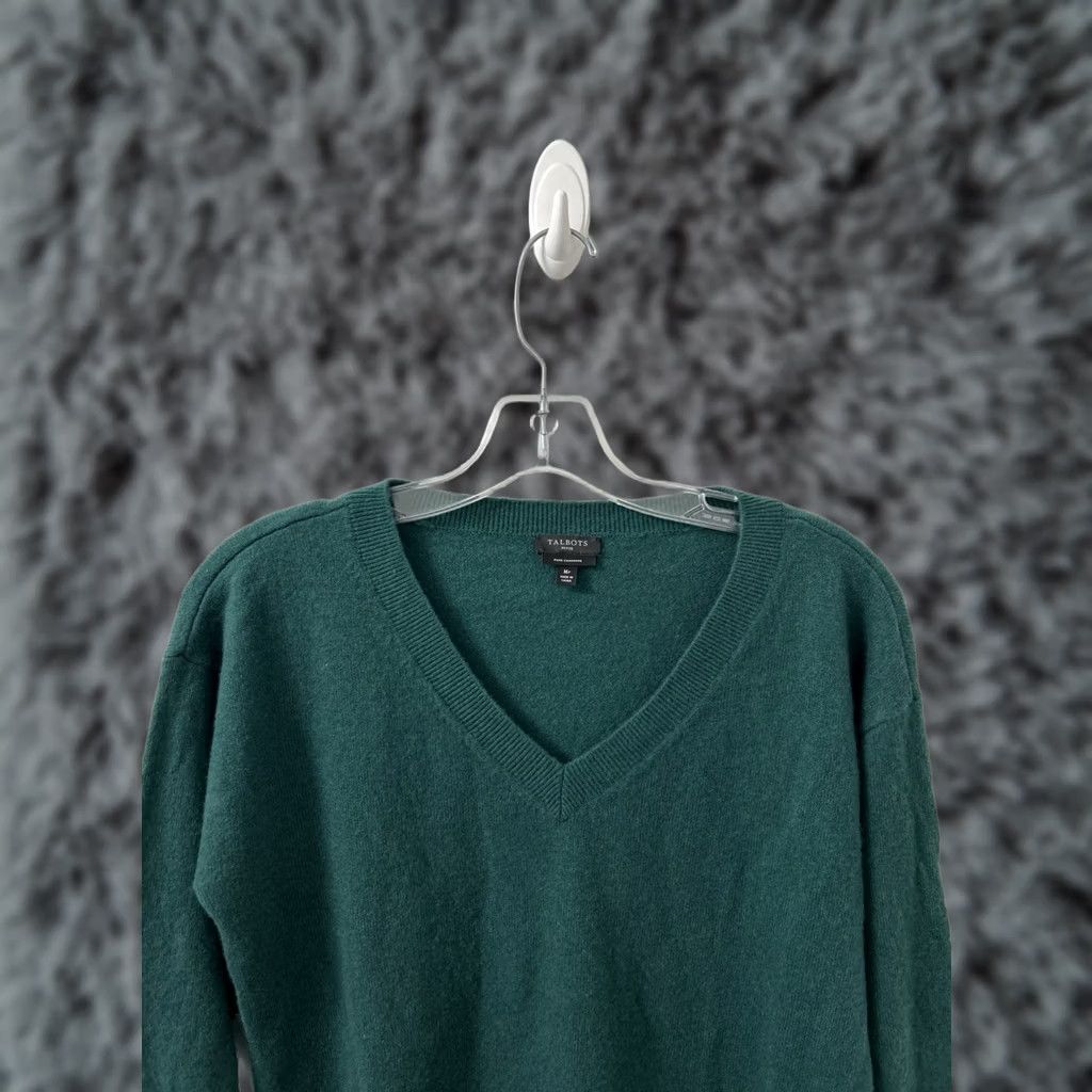 Talbots Talbots V-Neck Sweater Womens M Petite Emerald Green 100% Cashmere Pullover L/S Pullover Slim Classic Casual Business Workwear Green Ladies Mens Girls Size M / US 6-8 / IT 42-44 - 1 Thumbnail