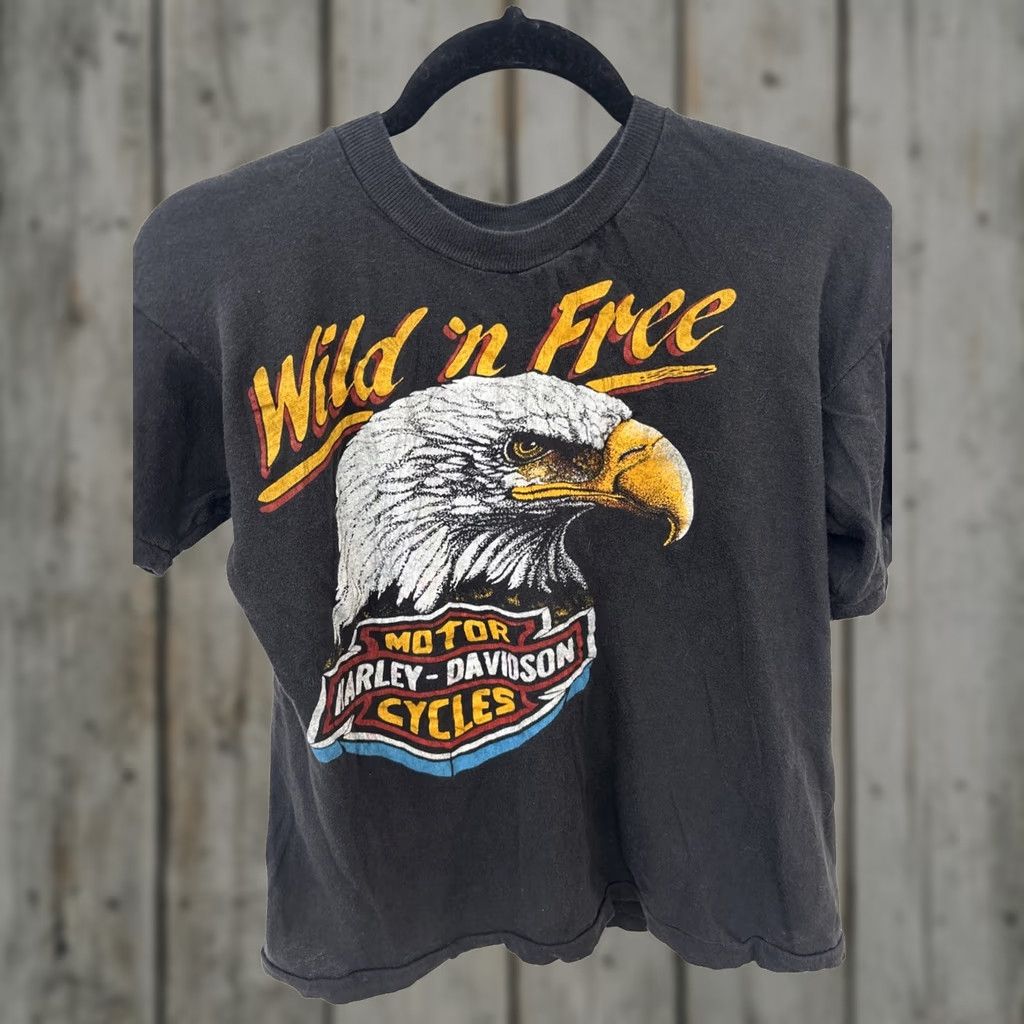 Harley Davidson VINTAGE Harley-Davidson T-Shirt Mens M Black 1985 80s Wild N Free 3D Emblem SINGLE STITCH Eagle Graphic Print Size US M / EU 48-50 / 2 - 1 Thumbnail