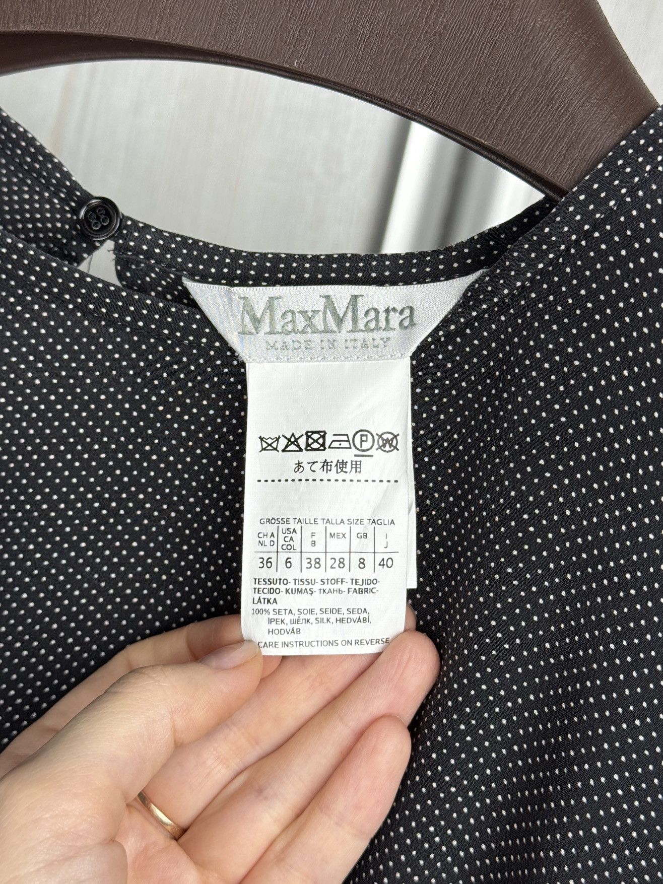 Max Mara Max Mara silk polka dot knee length made in Italy dress Size M / US 6-8 / IT 42-44 - 9 Thumbnail