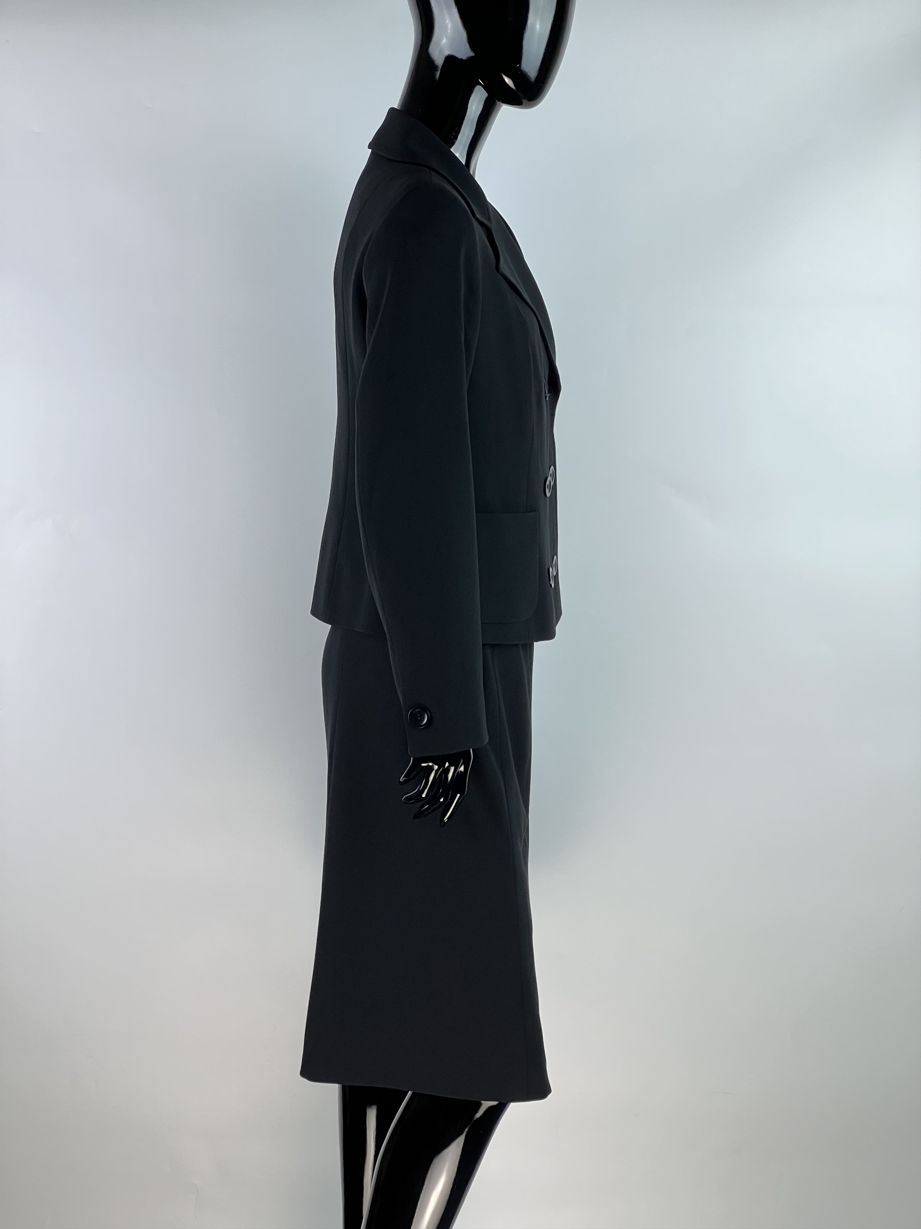 Max Mara Max Mara Black Skirt Suit Size US4 GB6 IT38 Size S / US 4 / IT 40 - 2 Thumbnail
