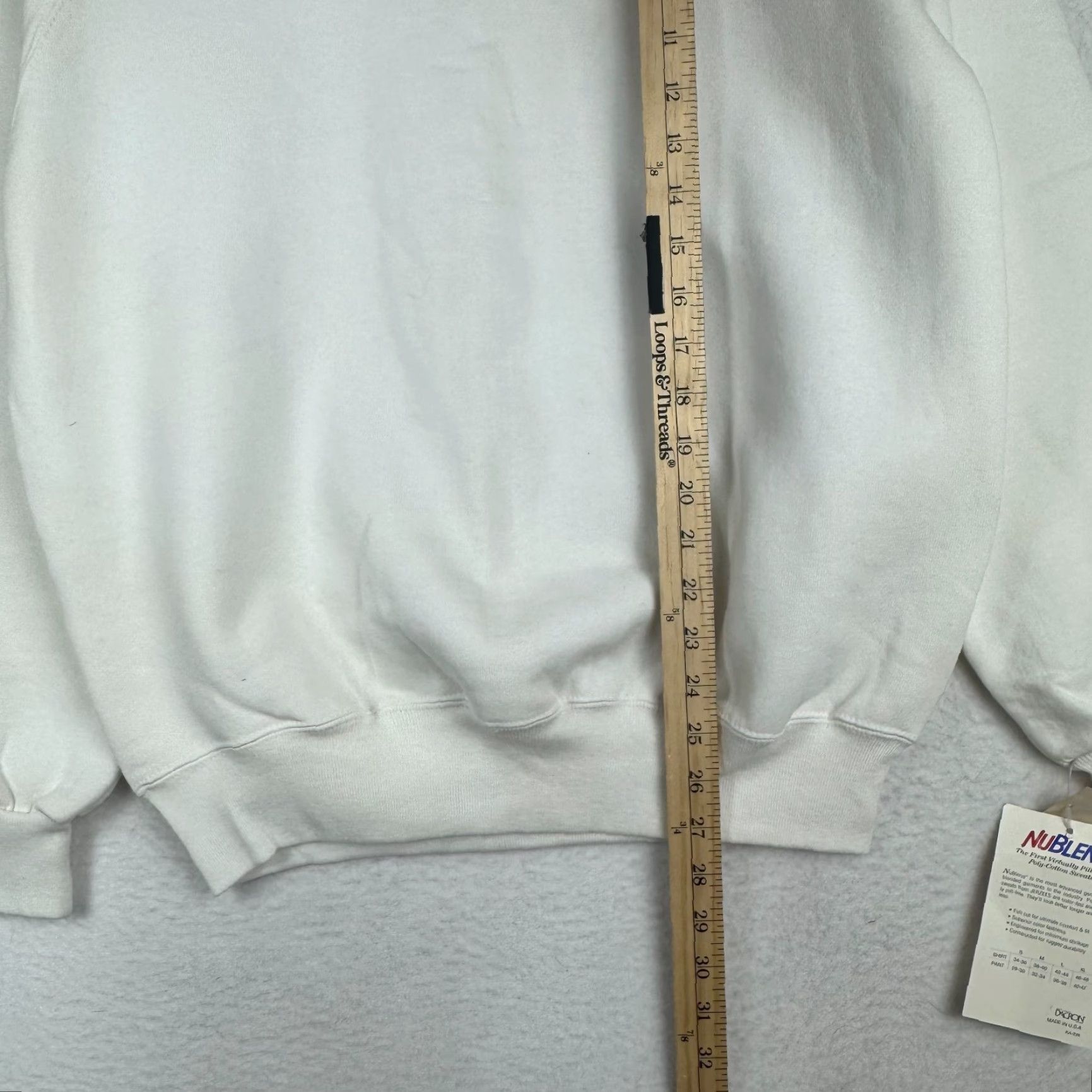Jerzees VINTAGE Jerzees Sweatshirt Pullover Regular L White 90s 80s NOS Made in USA Mens Long Sleeve Crew Neck Cotton Fleece Size US L / EU 52-54 / 3 - 7 Thumbnail