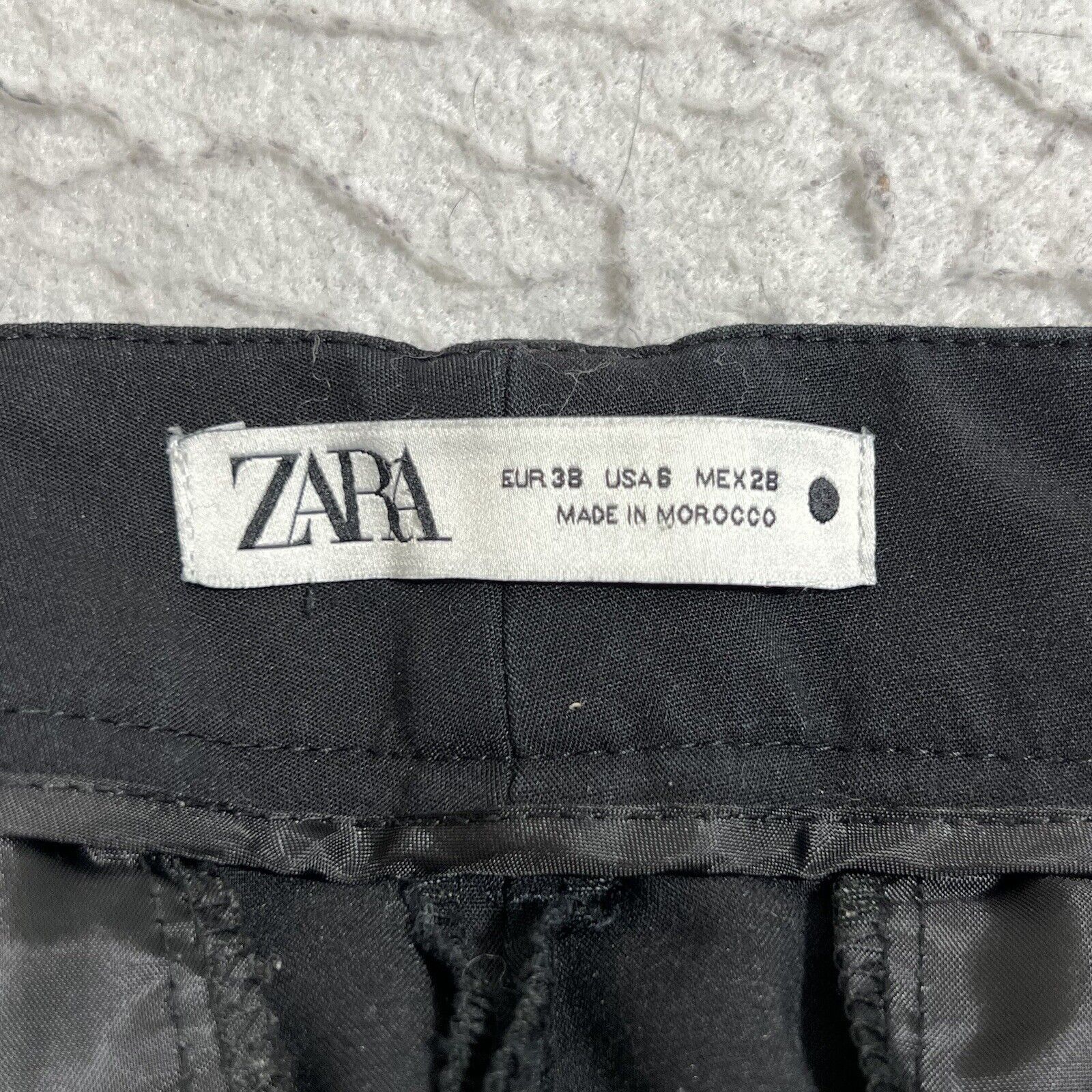 Zara Zara Capri Career Flat Front Dress Pants Solid Black Stretch Size 28" / US 6 / IT 42 - 3 Thumbnail