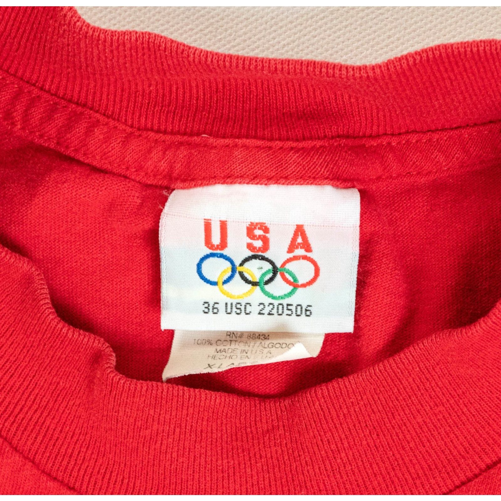 Vintage VINTAGE USA Olympics Dream Team 1992 T-Shirt XL Red Mens Size US XL / EU 56 / 4 - 4 Thumbnail