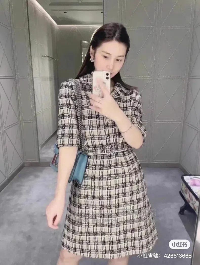 Gucci Gucci Knitted plaid tie-around dress Size M / US 6-8 / IT 42-44 - 8 Thumbnail