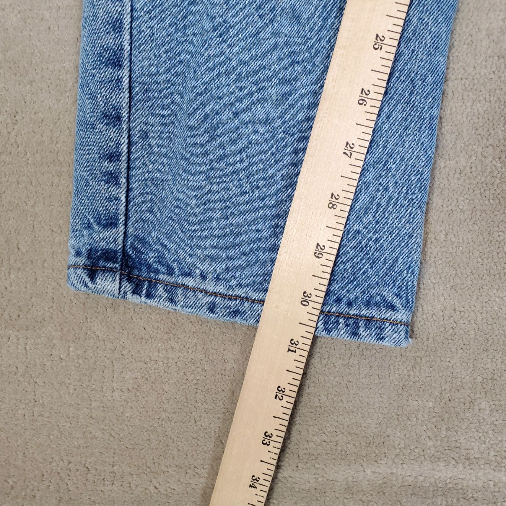 Levi's VINTAGE Levis Jeans Mens 33x31 Blue 550 Relaxed Fit Tapered Leg Orange Tab Light Size US 33 - 5 Thumbnail