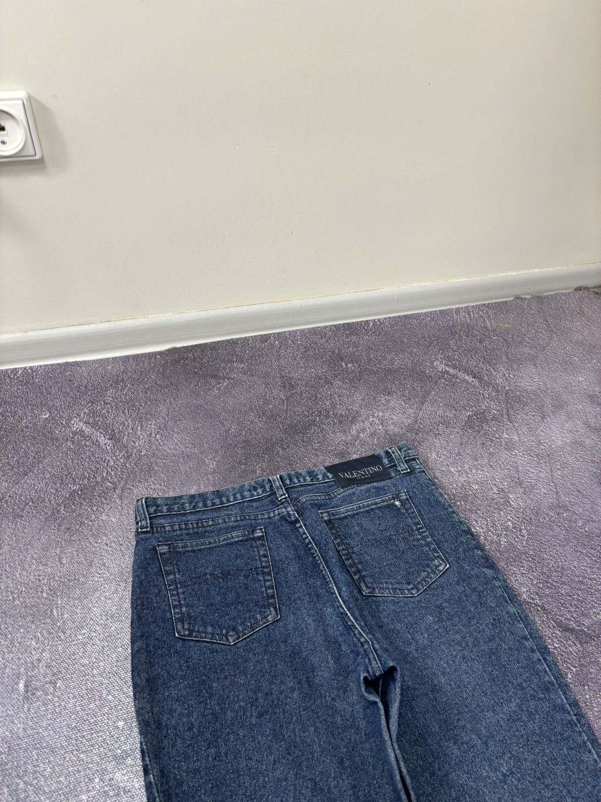 Valentino Vintage Valentino Women’s Blue Straight Fit Luxury Jeans Size 32" / US 10 / IT 46 - 6 Thumbnail