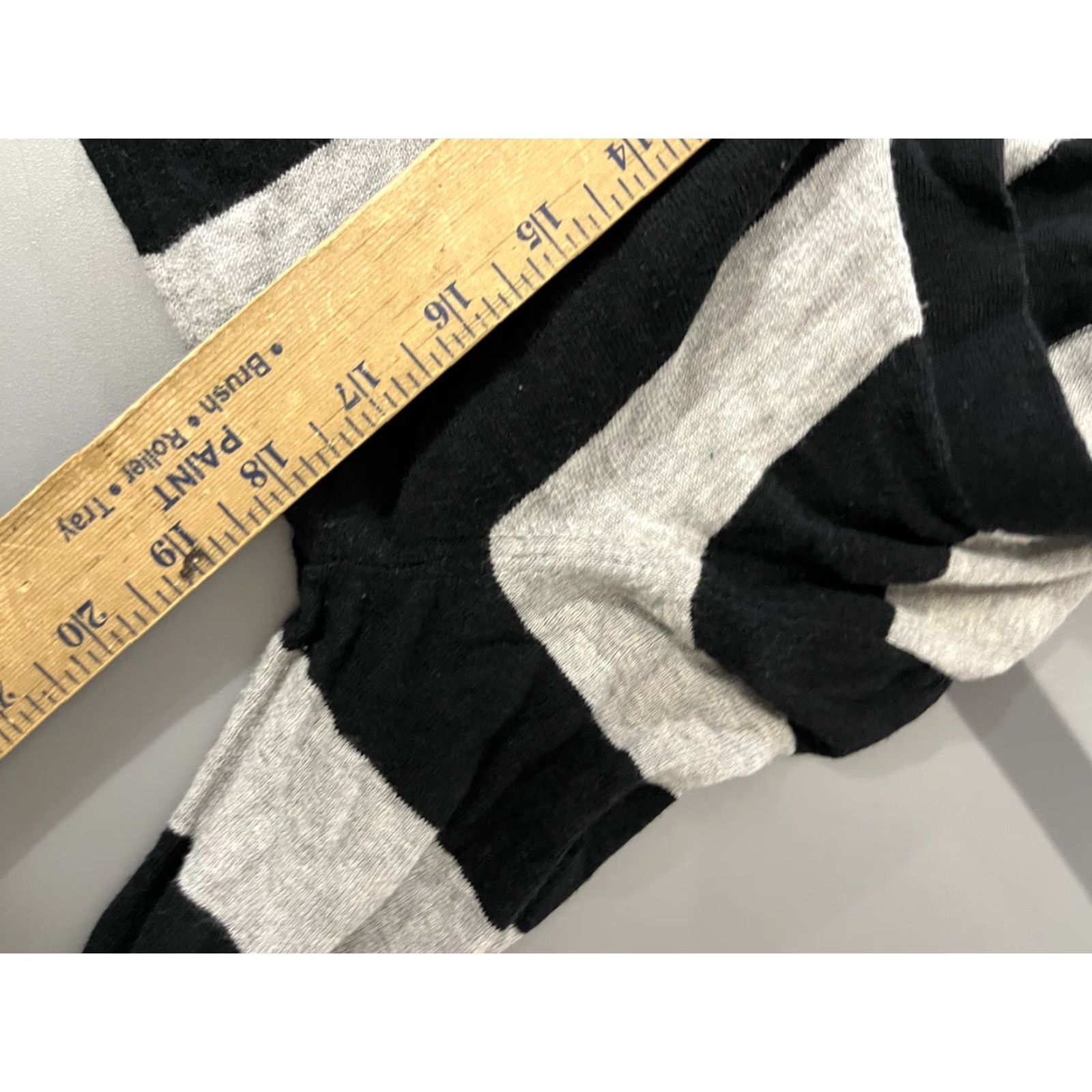 Tommy Hilfiger TOMMY HILFIGER Cardigan Women Small Gray Black Striped Cotton V-Neck Knit Cable Knit Sweater Adult S Womens Size S / US 4 / IT 40 - 5 Thumbnail