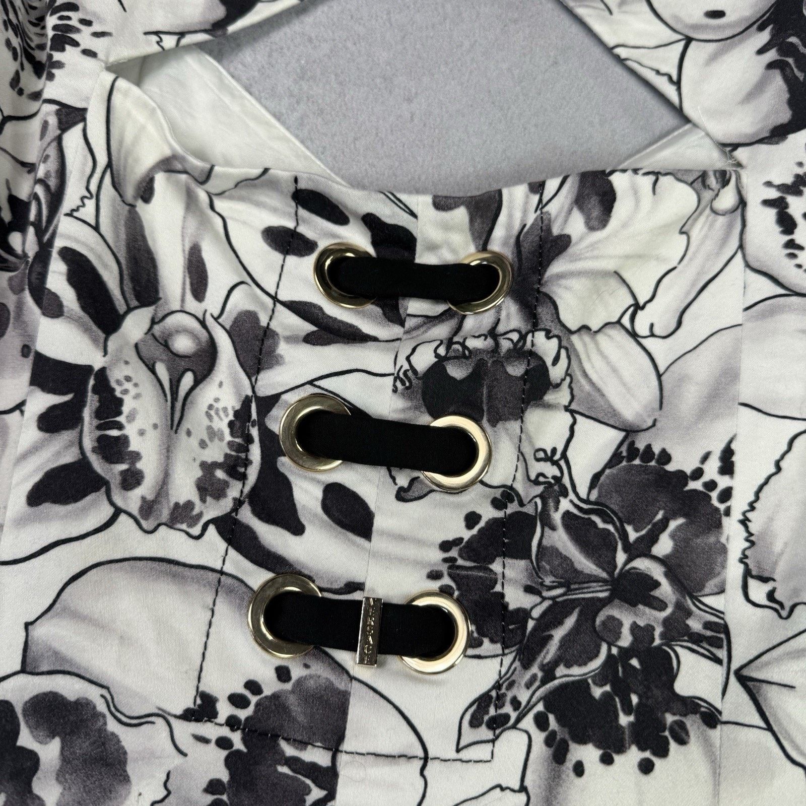 Versace Versace Women Mini Dress Short Flower Print White Size 44 Size M / US 6-8 / IT 42-44 - 20 Thumbnail