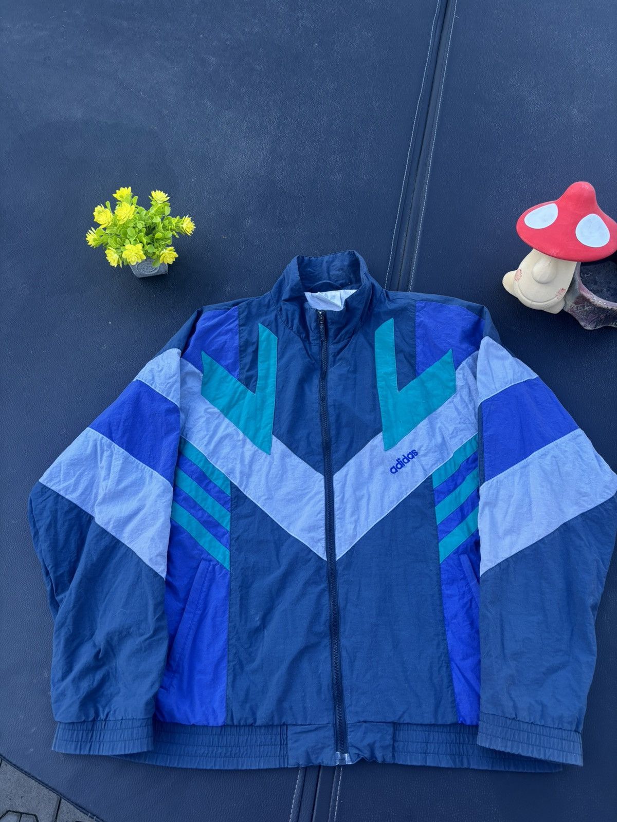 Adidas Adidas Vintage Jacket Size US L / EU 52-54 / 3 - 1 Thumbnail