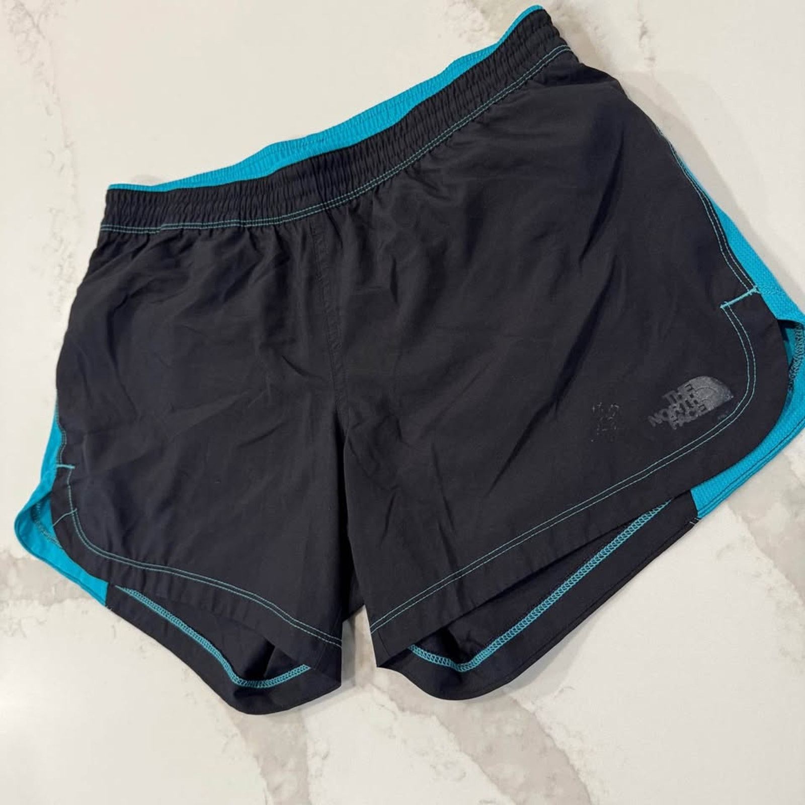 The North Face The North Face Athletic Running Shorts Womens S Black Lined Size 28" / US 6 / IT 42 - 2 Thumbnail