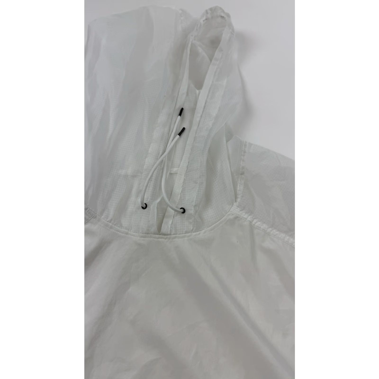 Nike Nike Hooded Pullover Women Small White AR3047-121 Lightweight Tech Pack Running Size S / US 4 / IT 40 - 3 Thumbnail
