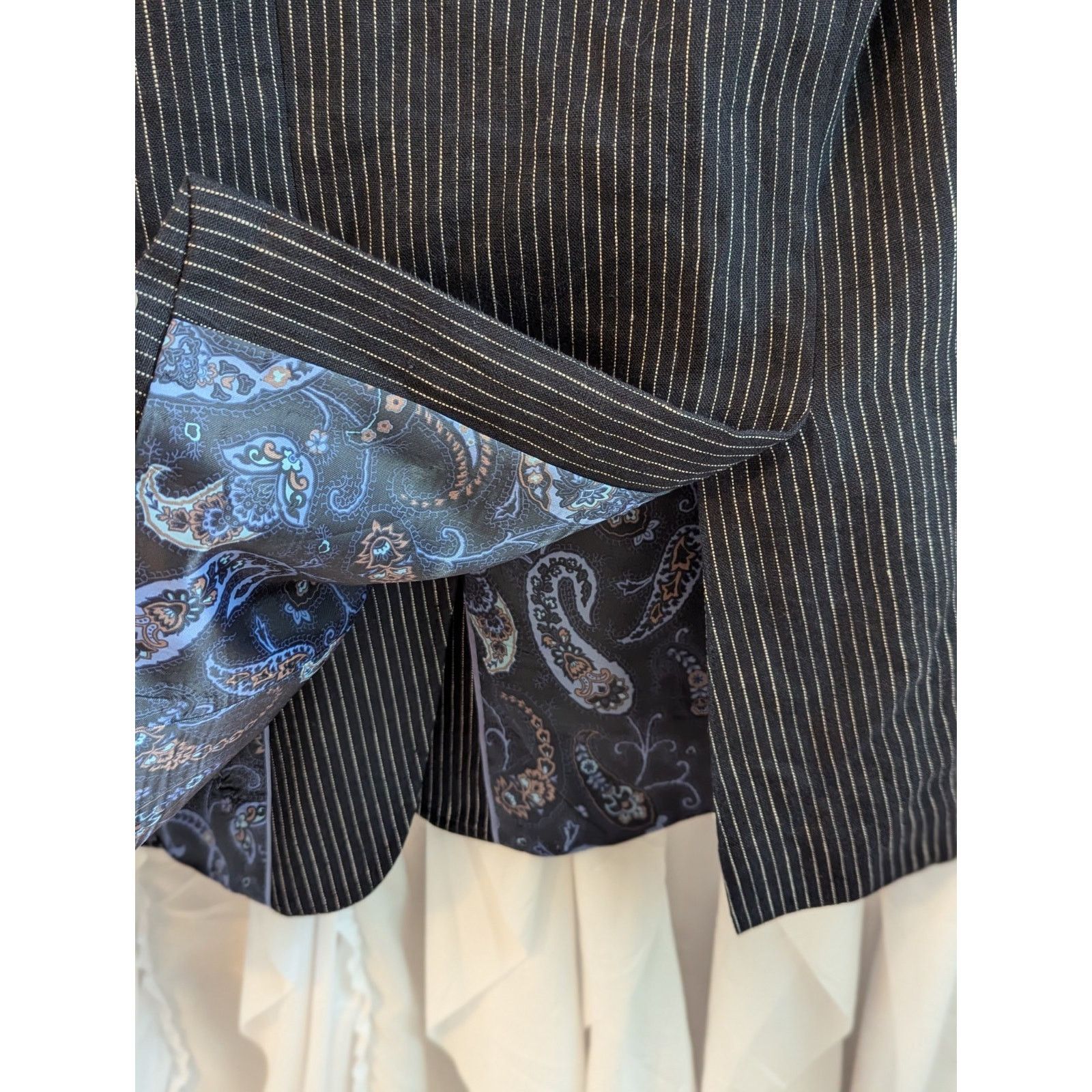 Joseph Abboud Size 38L Black w/White Pin Stripes Linen 2 Button Notch Size 38L - 17 Thumbnail