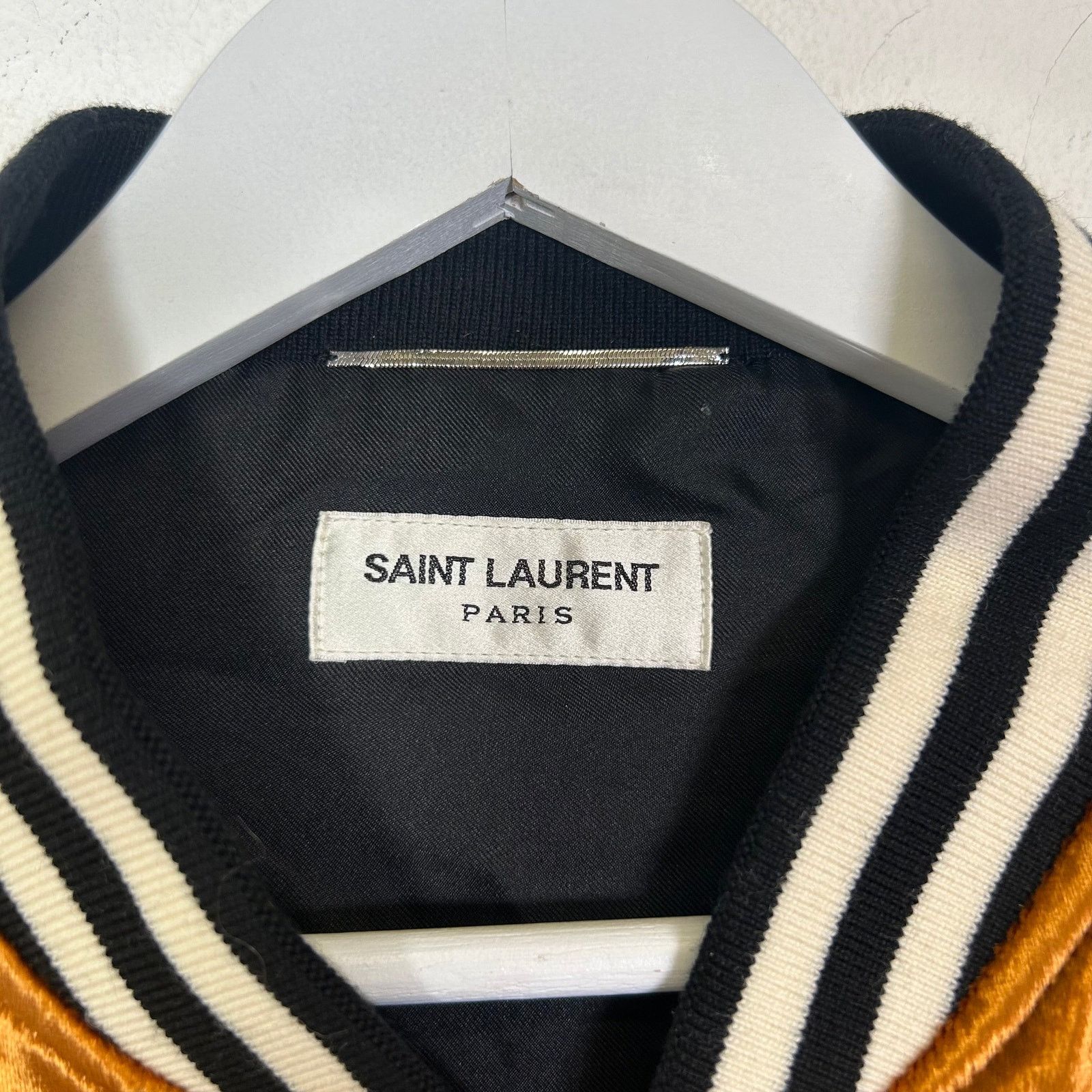 Saint Laurent Paris Saint Laurent Paris Liquid Gold Velvet Bomber Jacket Size 56 Size US XL / EU 56 / 4 - 3 Thumbnail