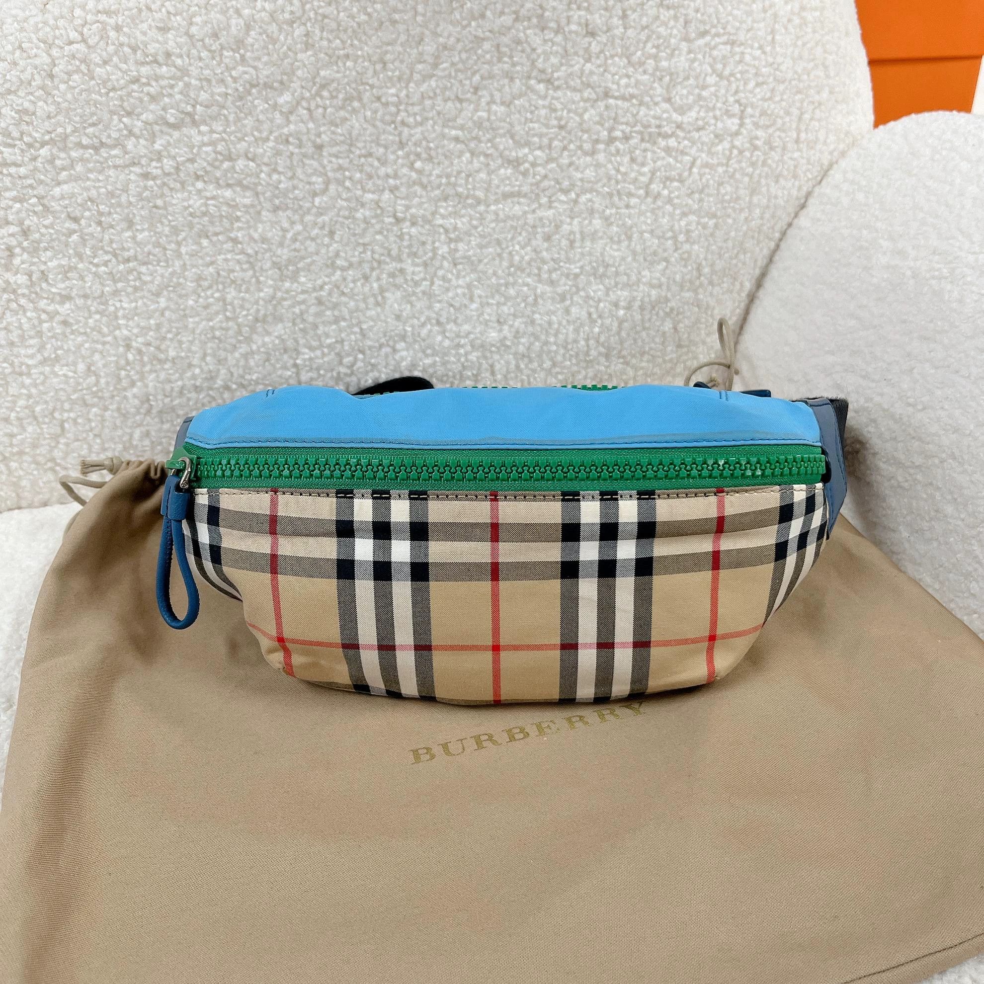Burberry Burberry Pre-owned Check Waist Bag Size ONE SIZE - 1 Thumbnail