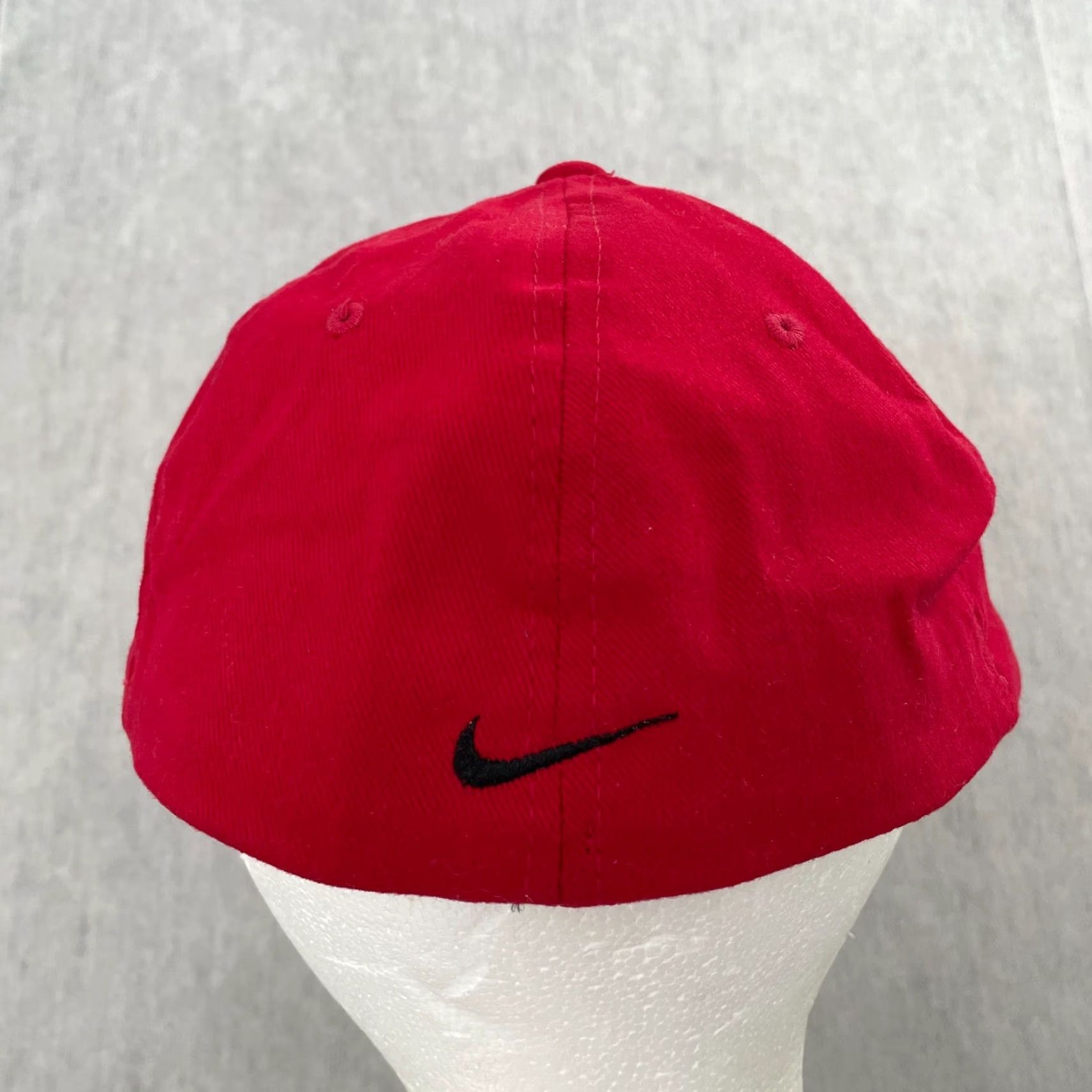 Nike VINTAGE Nike Hat Cap Adult OSFA Red Mini Swoosh Check Logo Mens Baseball Cap Shirt? Size ONE SIZE - 4 Thumbnail