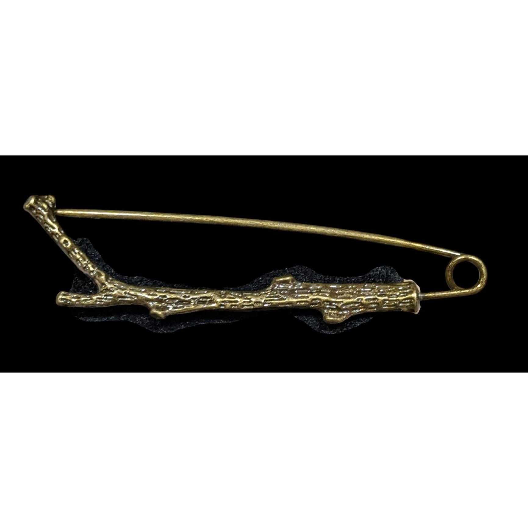 Other Vintage Cottagecore Tree Branch Brooch Gold Tone Size ONE SIZE - 1 Thumbnail