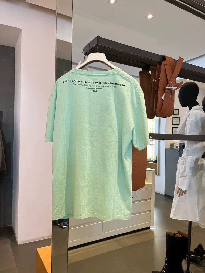 Loewe loewe red short sleeves 2504-Nextarrow Size US L / EU 52-54 / 3 - 4 Thumbnail