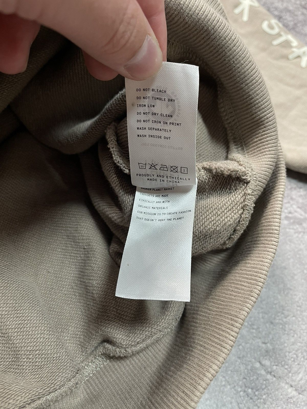 Broken Planet Broken Planet Mkt Y2K Boxy Zip Hoodie Beige S Size US S / EU 44-46 / 1 - 7 Thumbnail