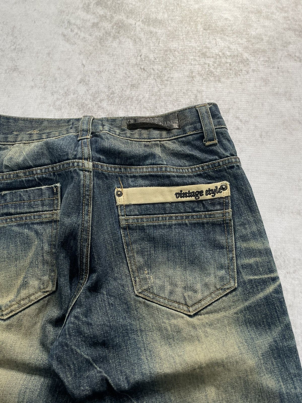 2000s vintage style japan acid wash denim Y2k style