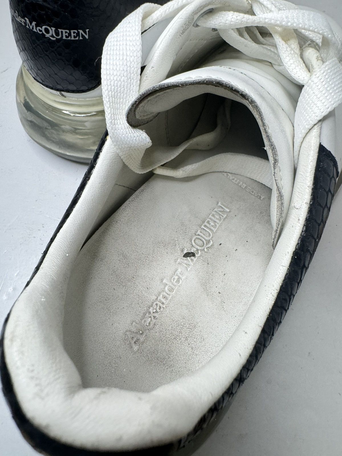 Alexander McQueen Alexander McQueen Oversized Sneaker Transparent Sole Size US 10.5 / EU 43-44 - 5 Thumbnail