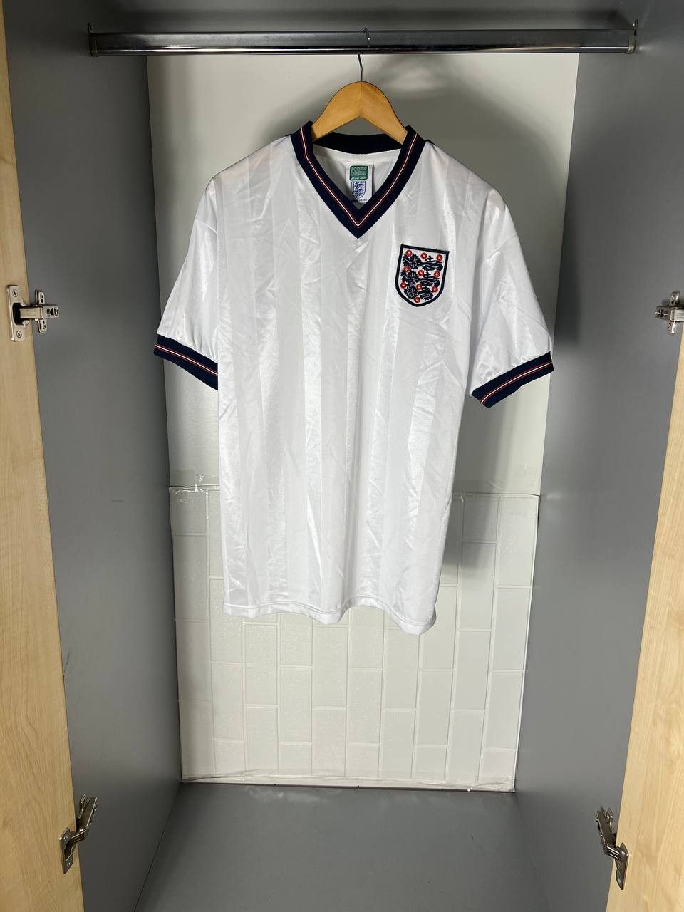 Vintage VERY RARE UMBRO ENGLAND SOCCER JERSEY RETRO MANCHESTER 90s Size US L / EU 52-54 / 3 - 1 Thumbnail