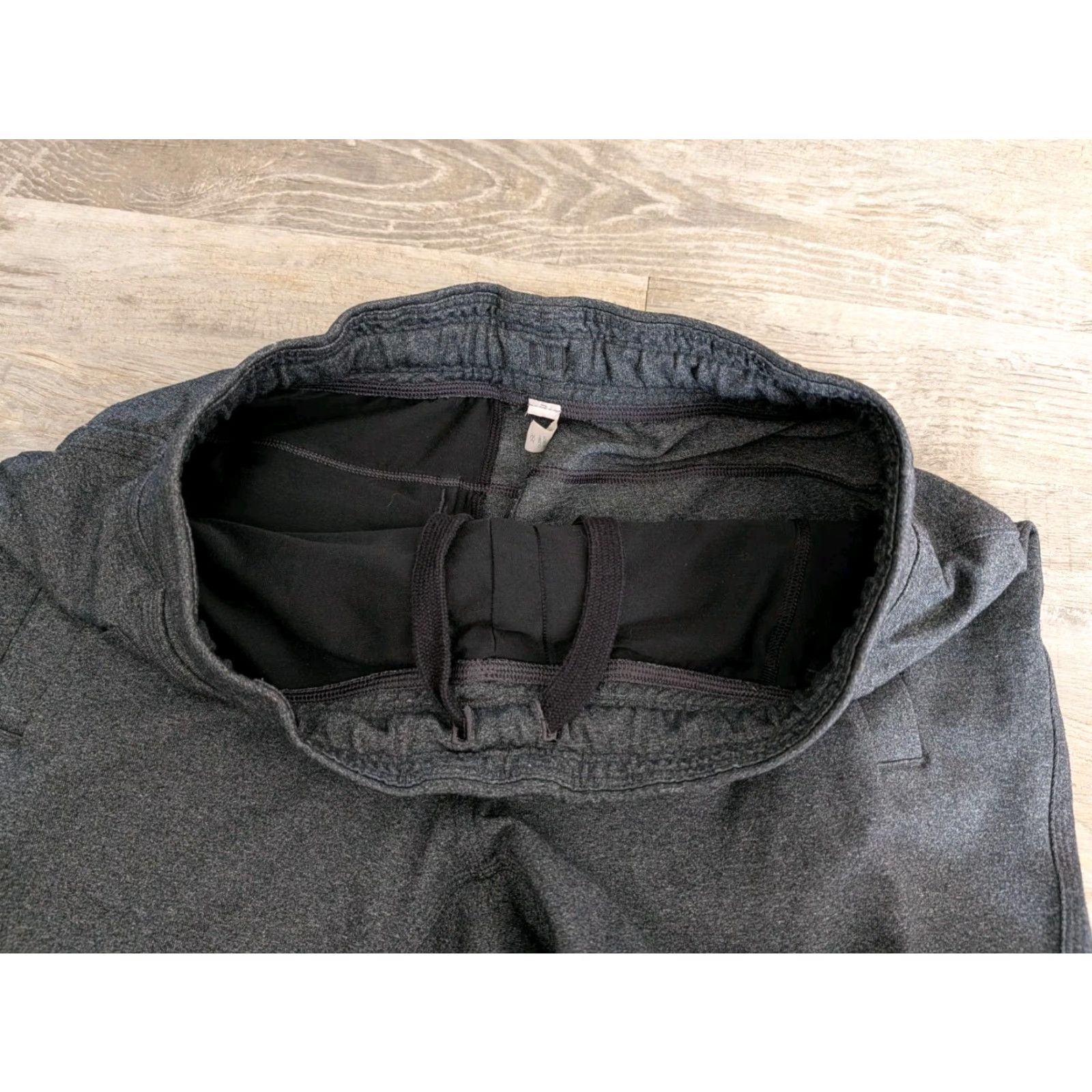 Lululemon Lululemon Intent Jogger Mens M Gray Drawstring Pockets Tapered Pants Activewear Athletic Athleisure Gym & Training Mens 30in Inseam LM5840S Size US 31 - 6 Thumbnail