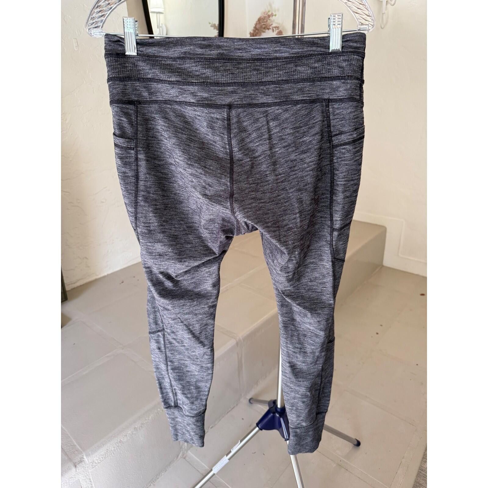 Other Athleta Headliner Tight Grey Heathered Space Dye Petite LP Size 36" / US 14 / IT 50 - 3 Thumbnail