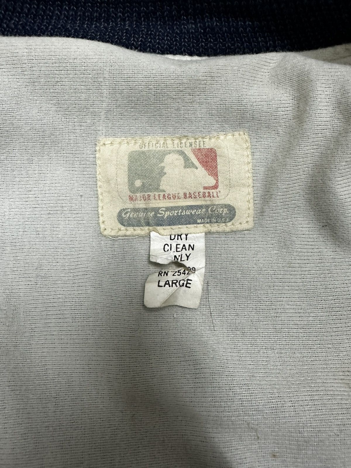MLB × New York Yankees Vintage 80s New York Yankees Varsity Jacket Spellout Size US L / EU 52-54 / 3 - 5 Thumbnail