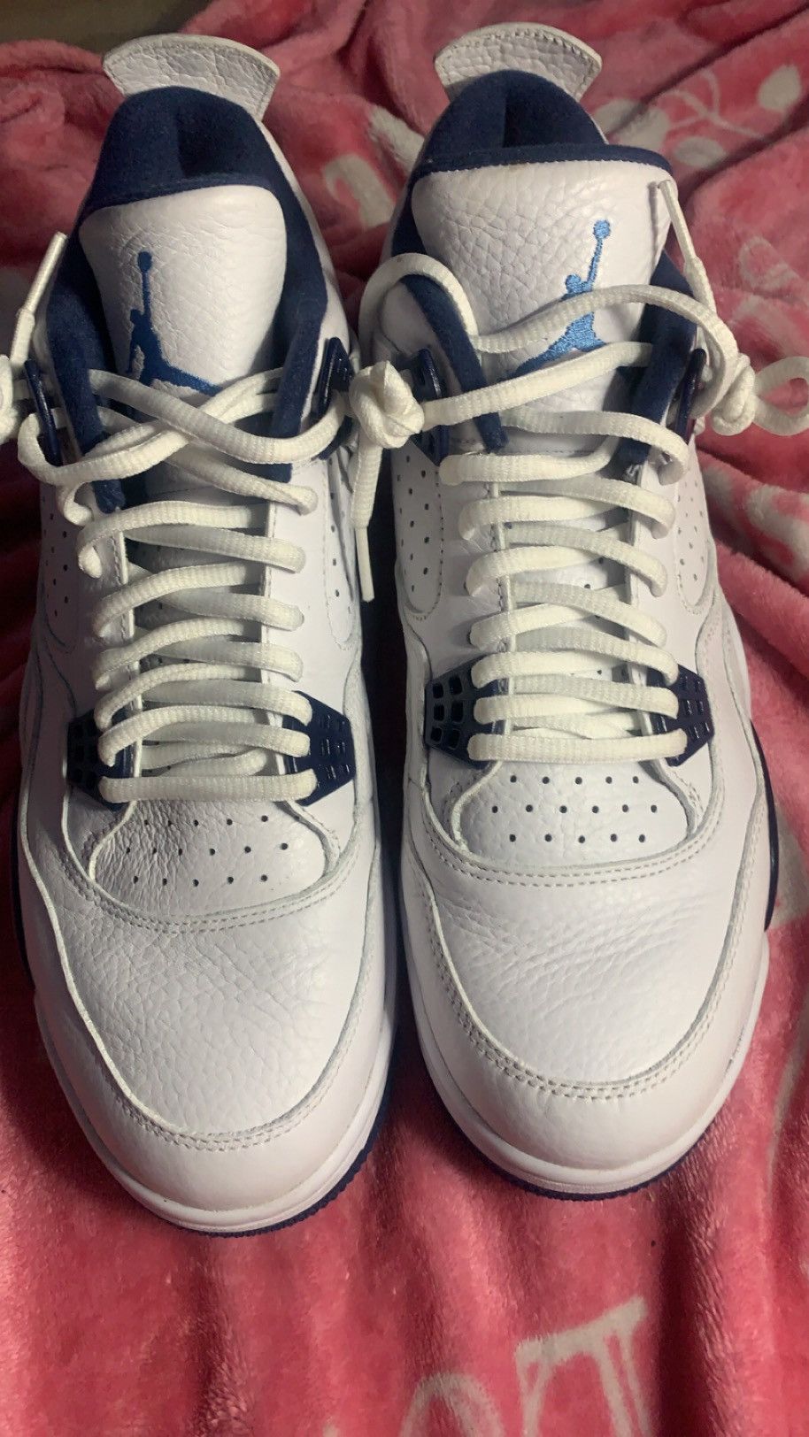 Jordan 4 Retro Legend Blue