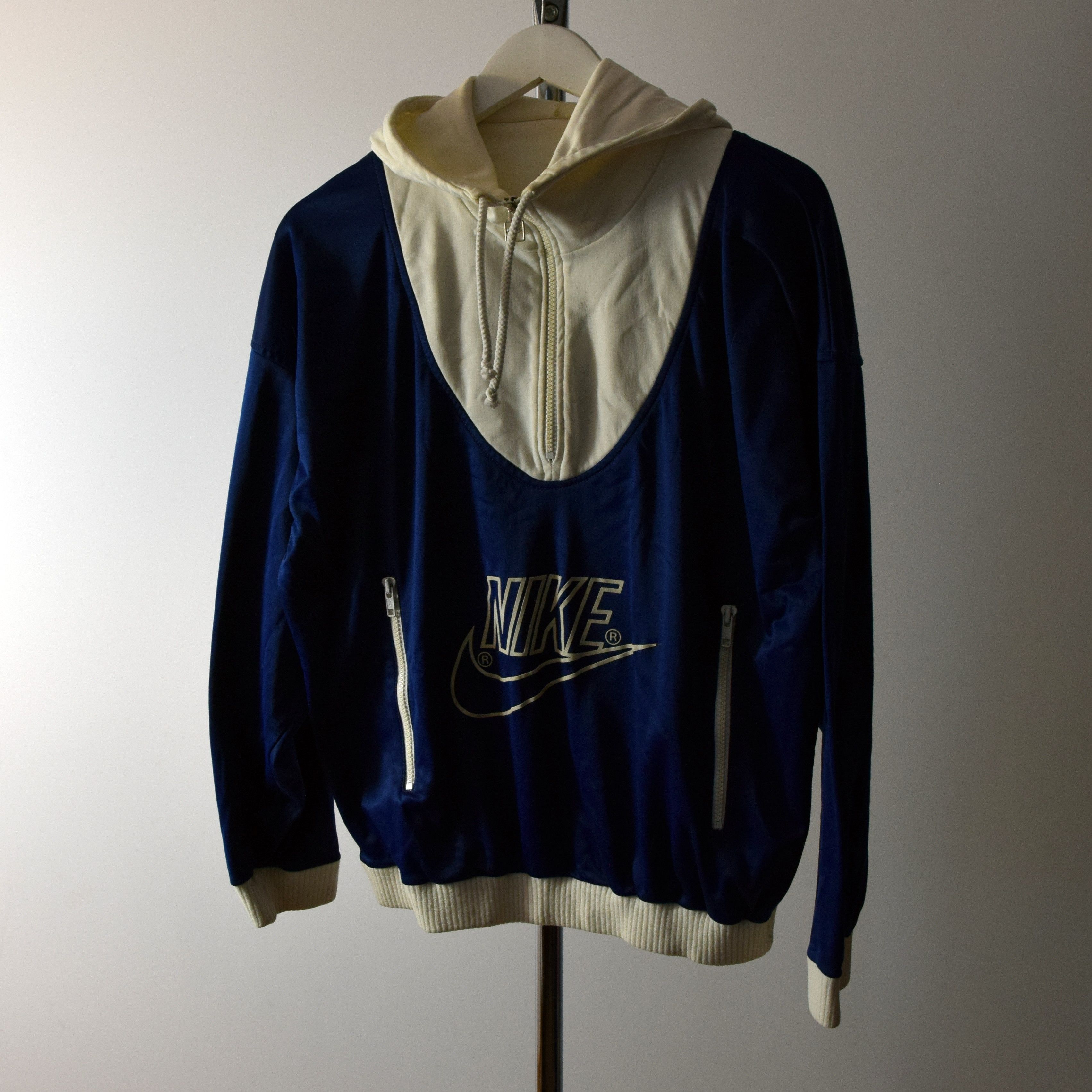 1980s nike sweatshirt